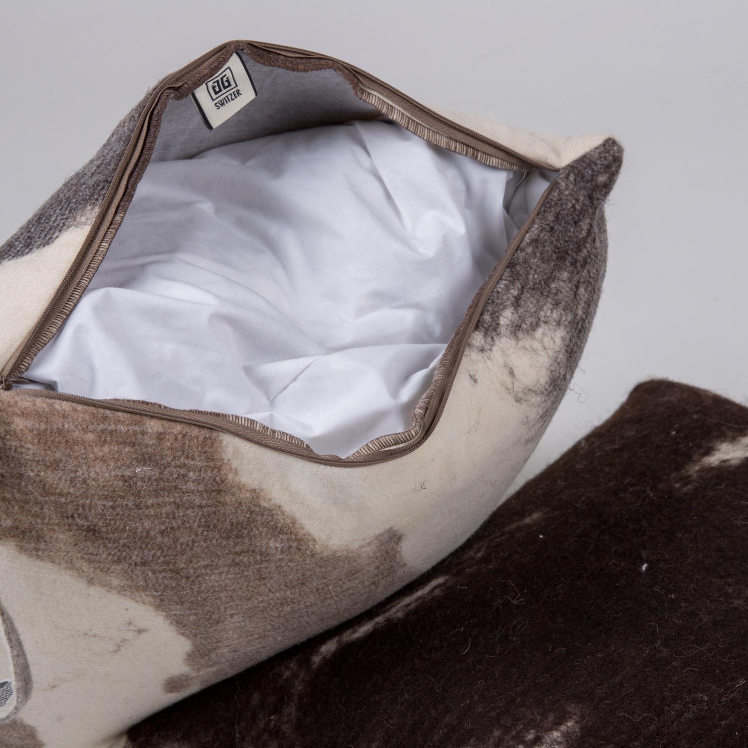 Lana Hand-Milled Artisan Wool Pillows and Rustic Throw, Tahoe Collection in vendita