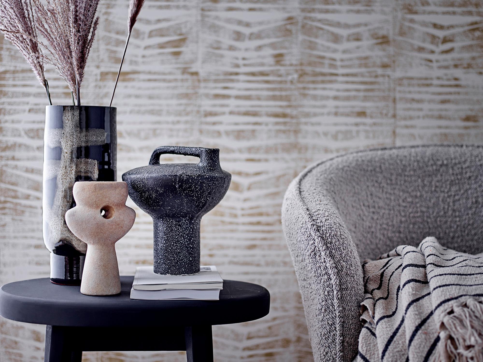 21st Century Hand Molded Black Terracotta Asymmetric Brutalist Pedestal Vase In New Condition In Paris, FR