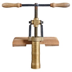 Hand Operated Pasta Press