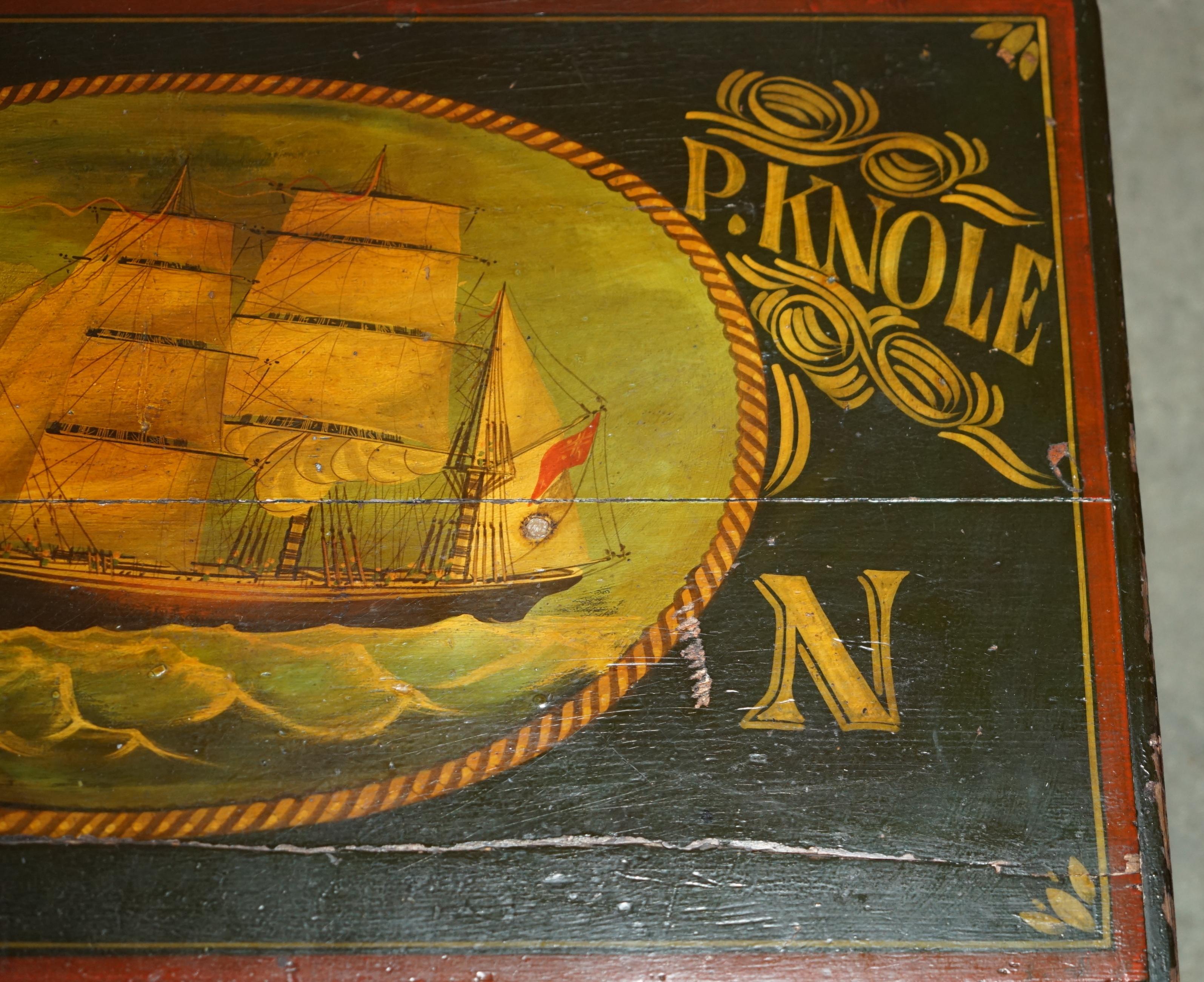 P.KNOLE STEAMER TRUNK OR CHEST WiTH THEME NAUTICAL DE 1870 P.KNOLE PAINTE À LA MAIN en vente 3