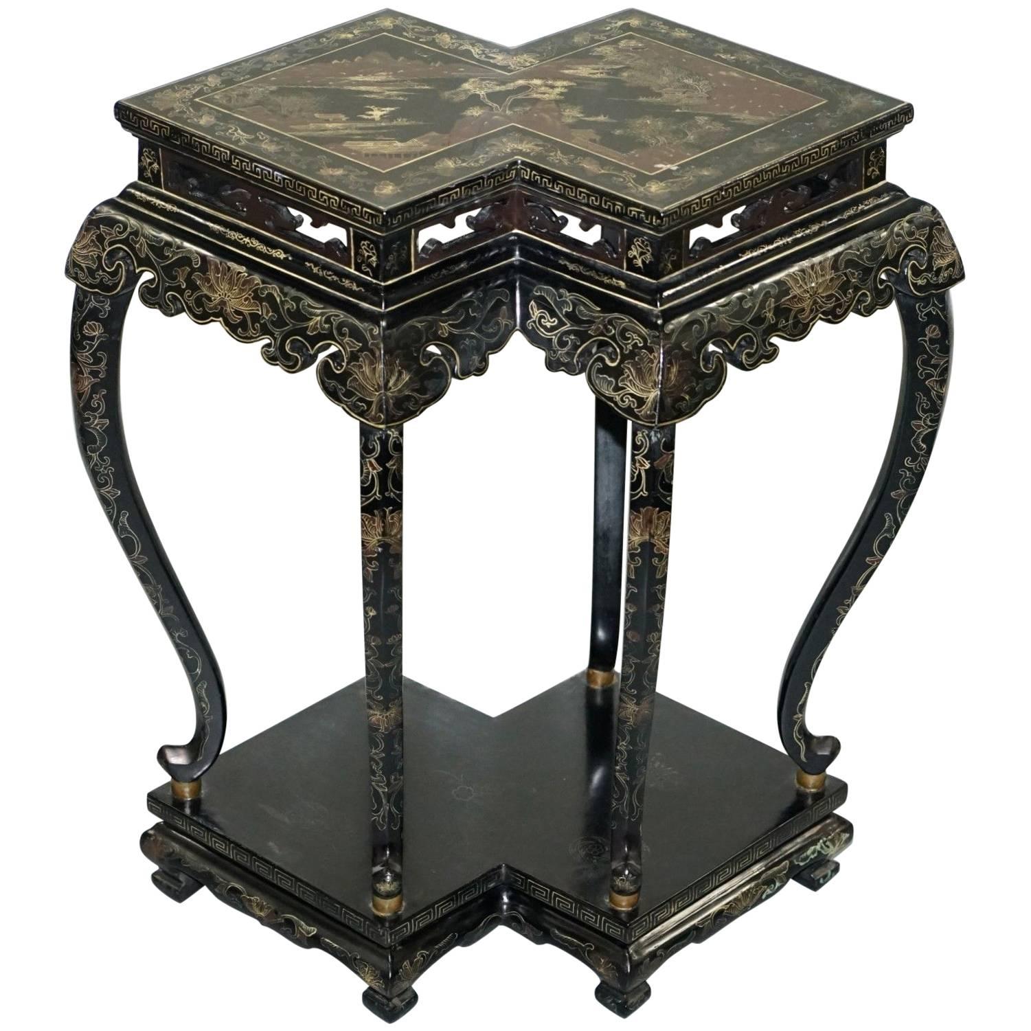 Hand-Painted 19th Century Chinese Chinoiserie Lacquered Jardinière Plant Stand