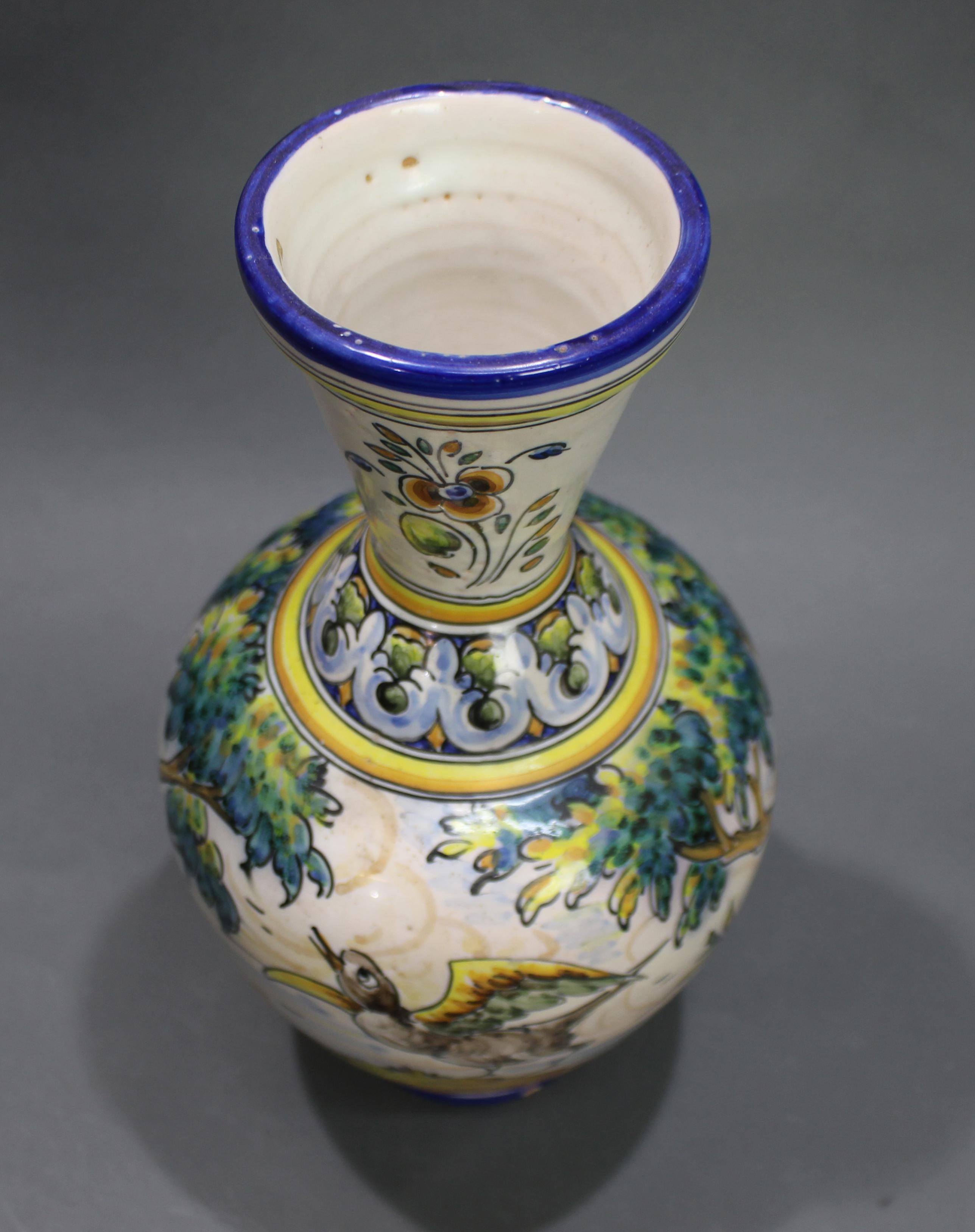 Hand Painted 20th c. Glazed Earthenware Talavera Vase In Good Condition For Sale In Worcester, GB