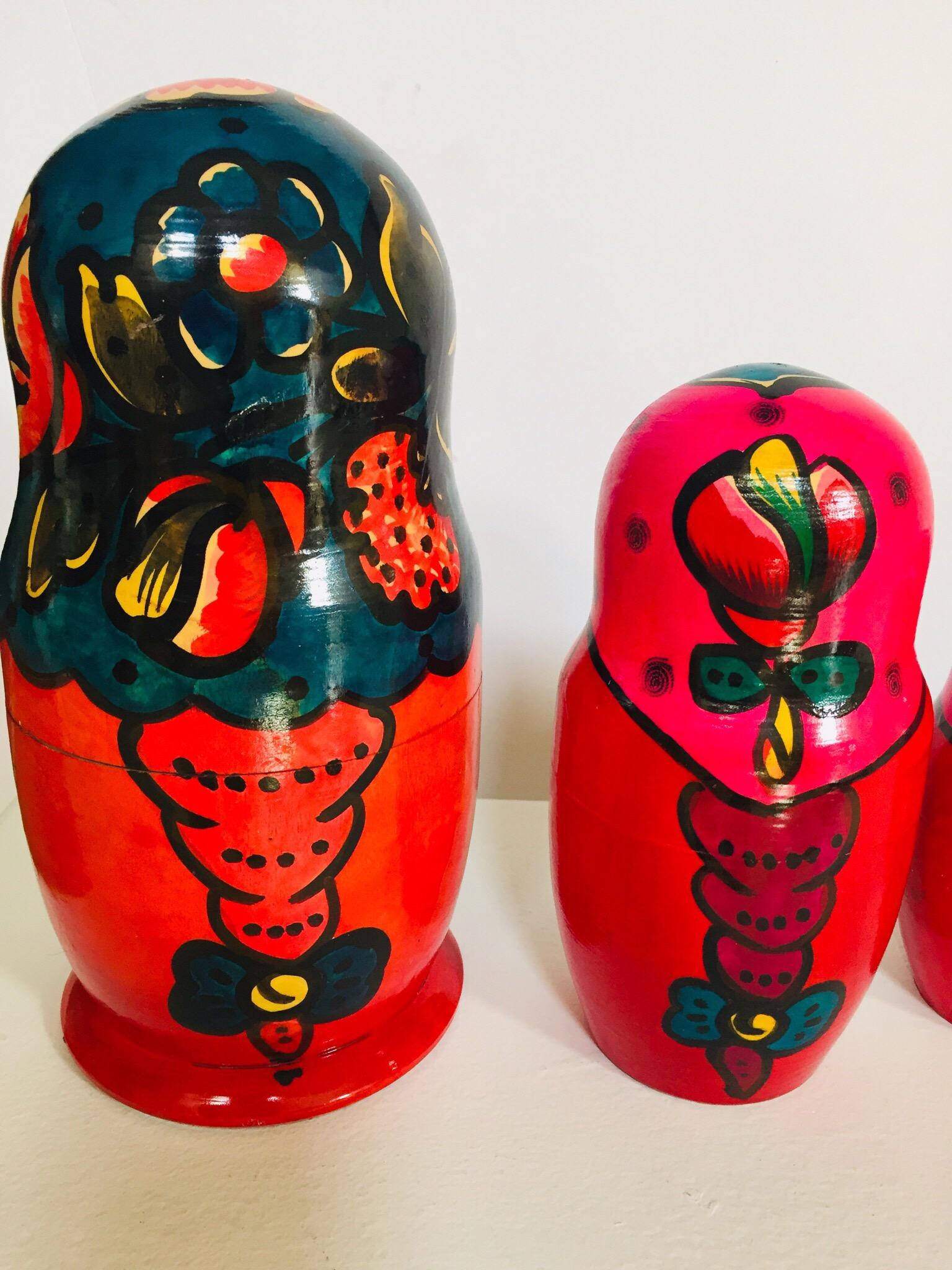 Hand Painted and Carved Nesting Matryoshka Russian Dolls 11
