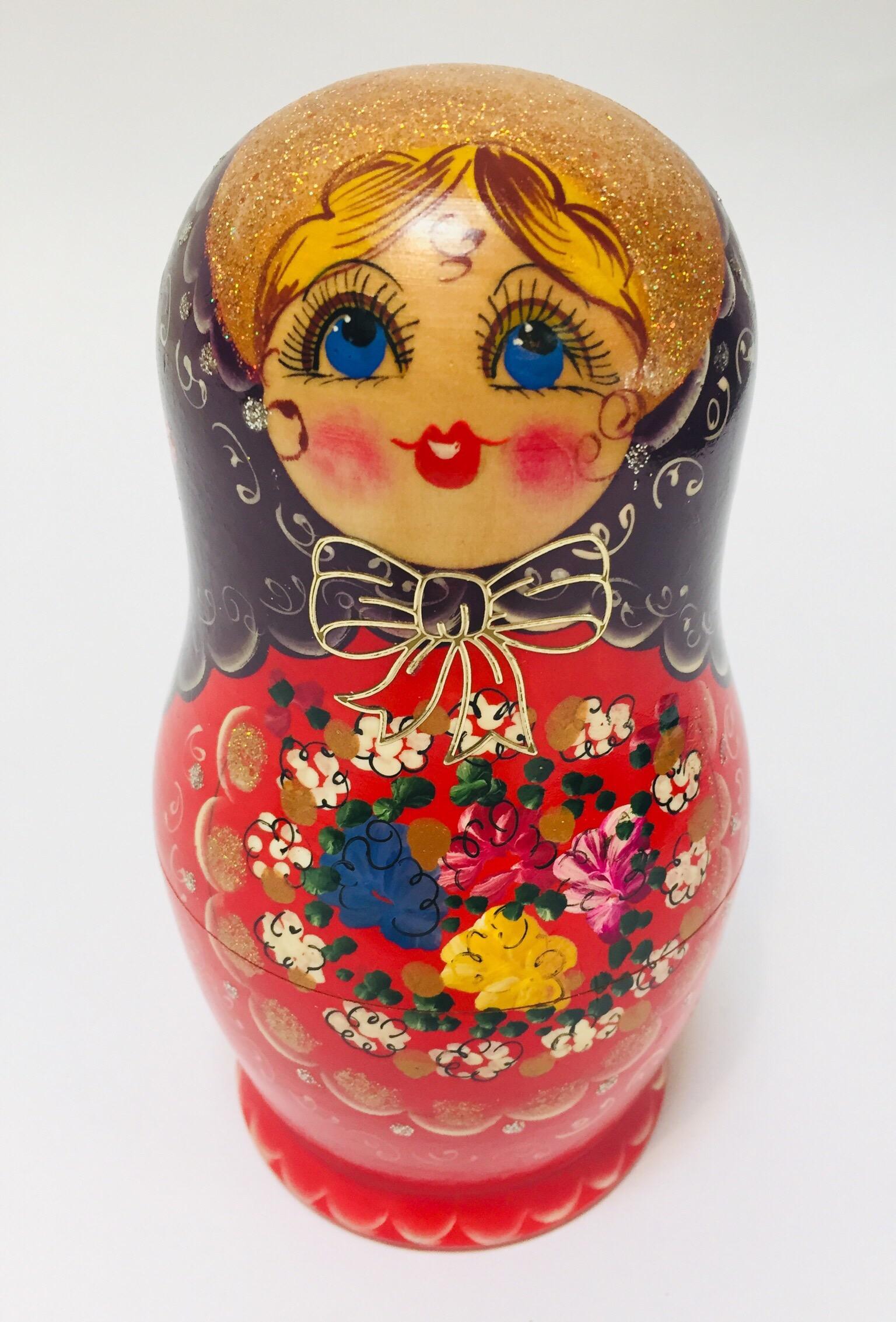 antique matryoshka dolls