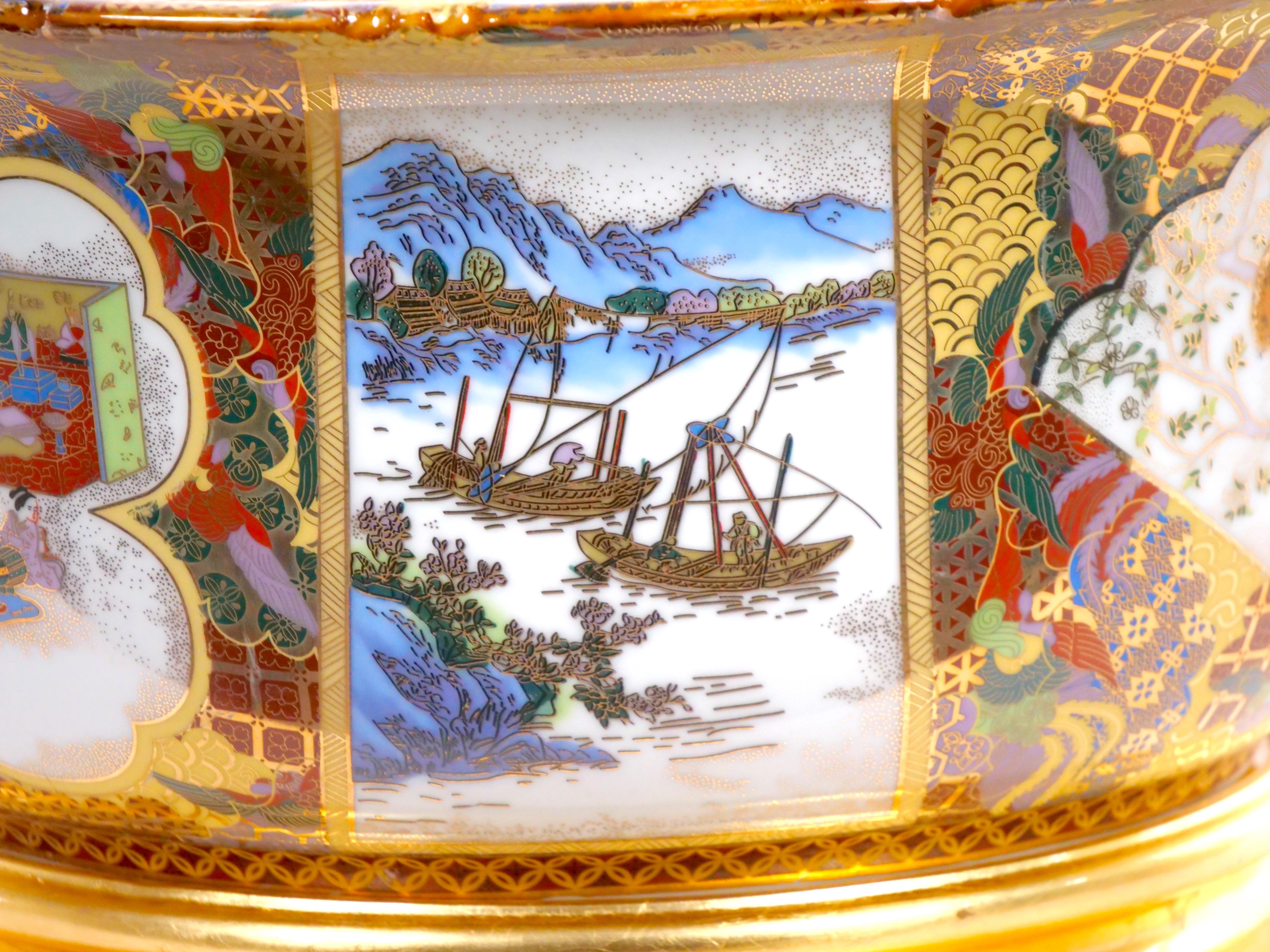 Hand Painted and Gilt Chinese Export Porcelain Centerpiece Bowl & Giltwood Stand For Sale 7