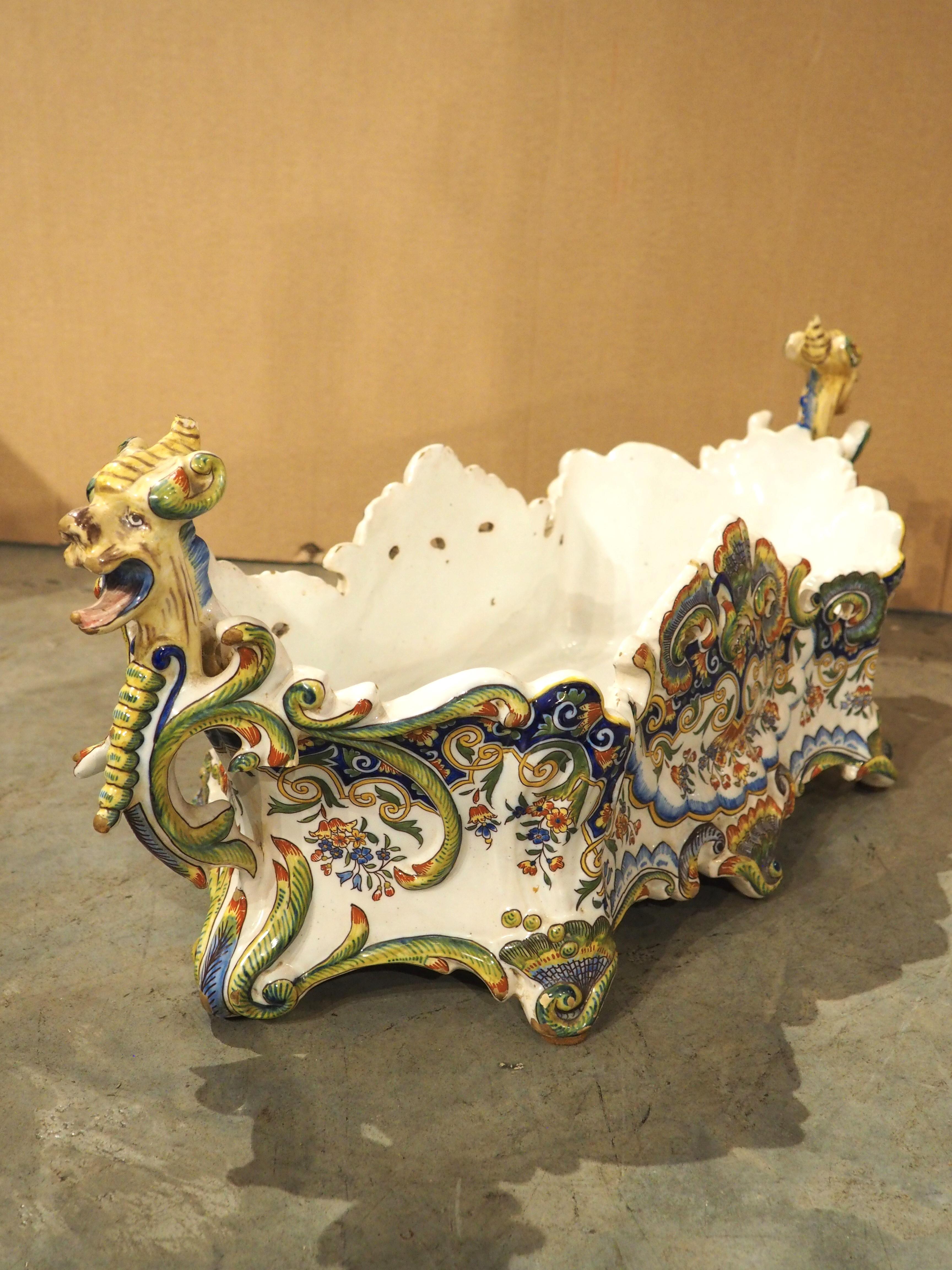 Giardiniera in maiolica francese dipinta a mano, Decor Rouen, Circa 1900 in vendita 7