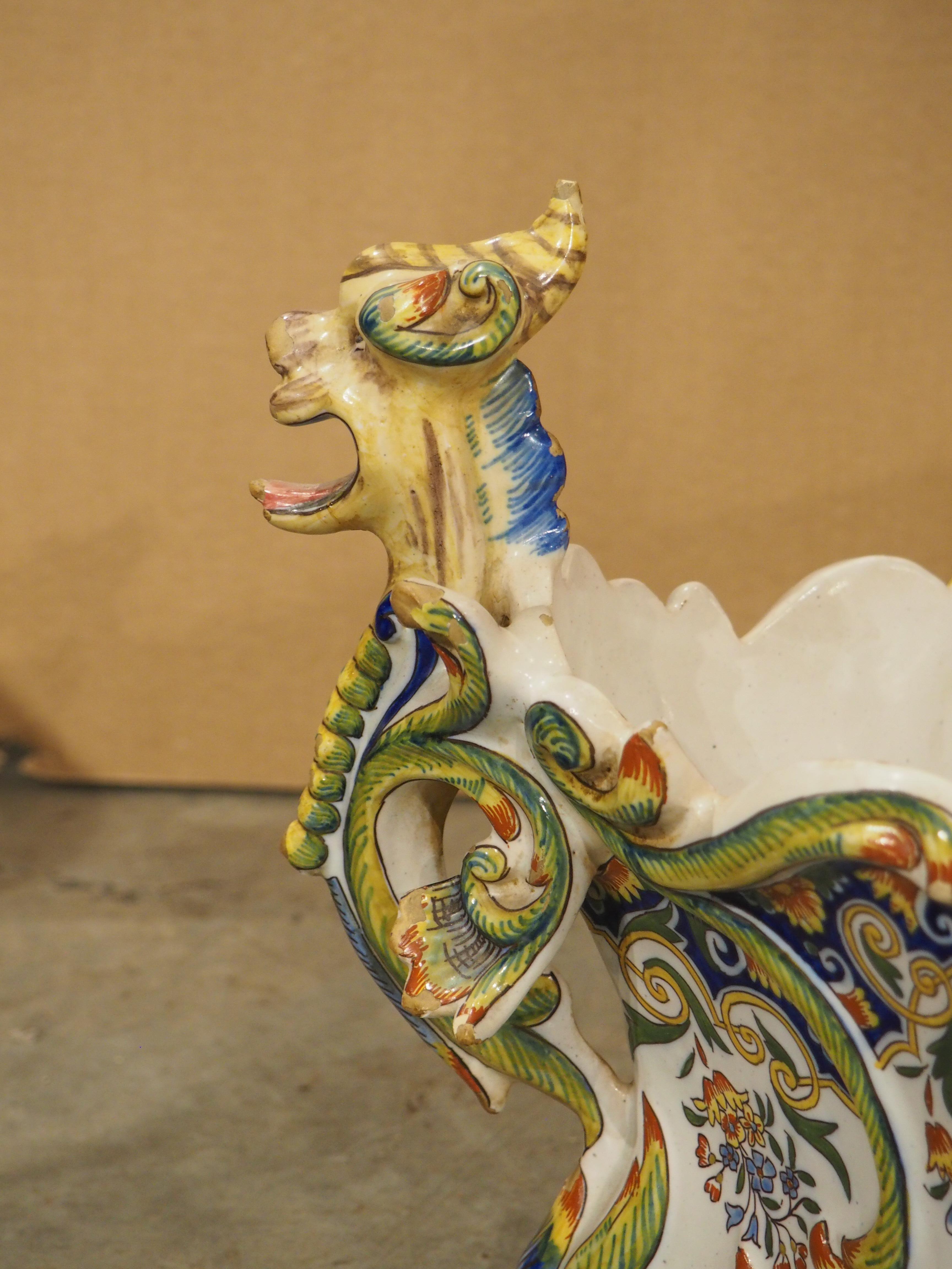Dipinto a mano Giardiniera in maiolica francese dipinta a mano, Decor Rouen, Circa 1900 in vendita