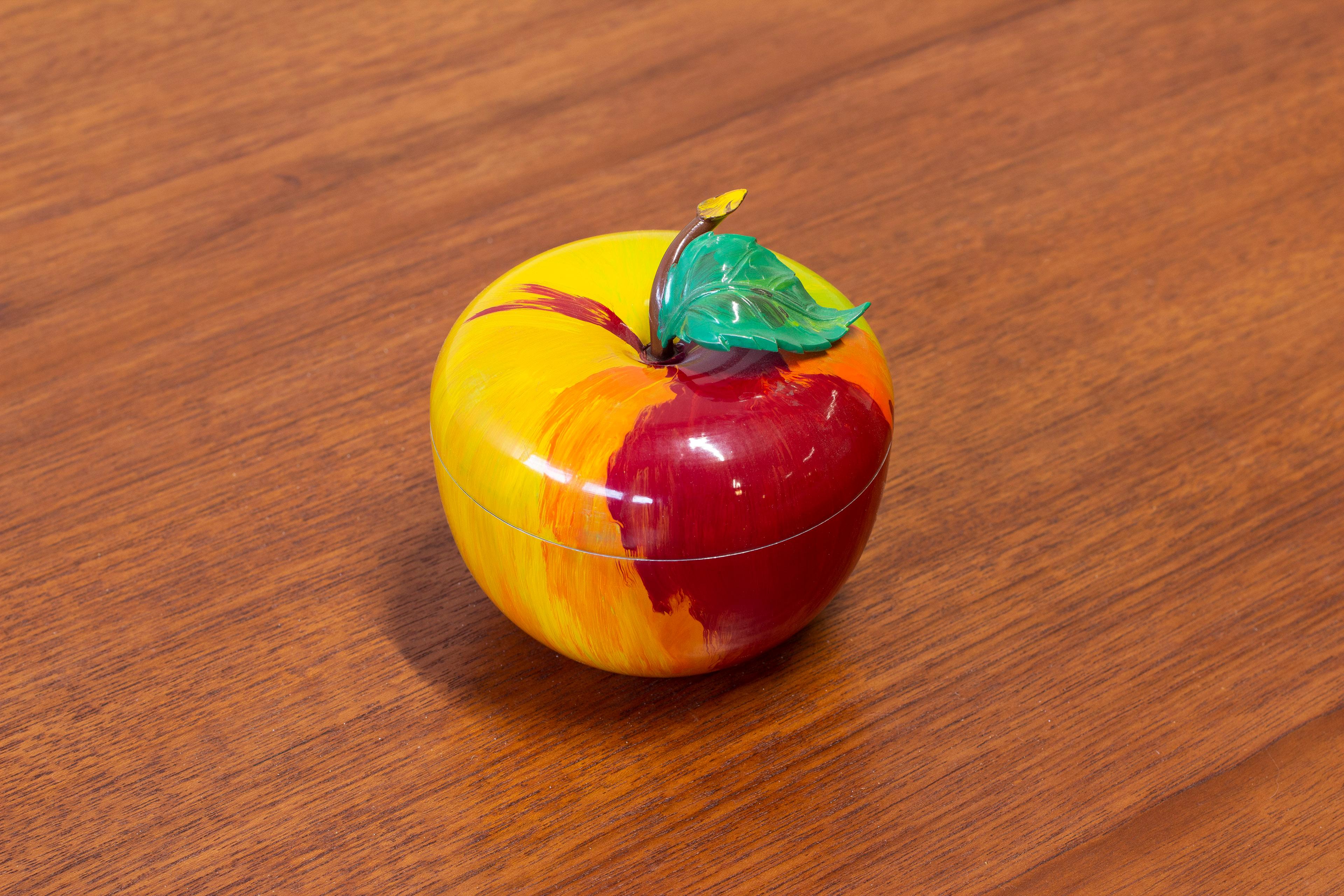 Rare lidded jar in the shape of an apple designed by Josef Frank. Produced by Firma Svenskt Tenn during the 1950s. Made from Aluminum with hand painted decor. Very good vintage condition with light patina from age and use.



Designer: Josef