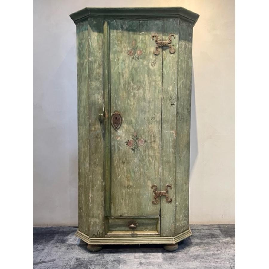 Hand Painted Armoire in Green and Pink Floral Motif

Item #: FR-1234-03

Additional Information:
Dimensions: 35”W x 17.5”D x 75”H
