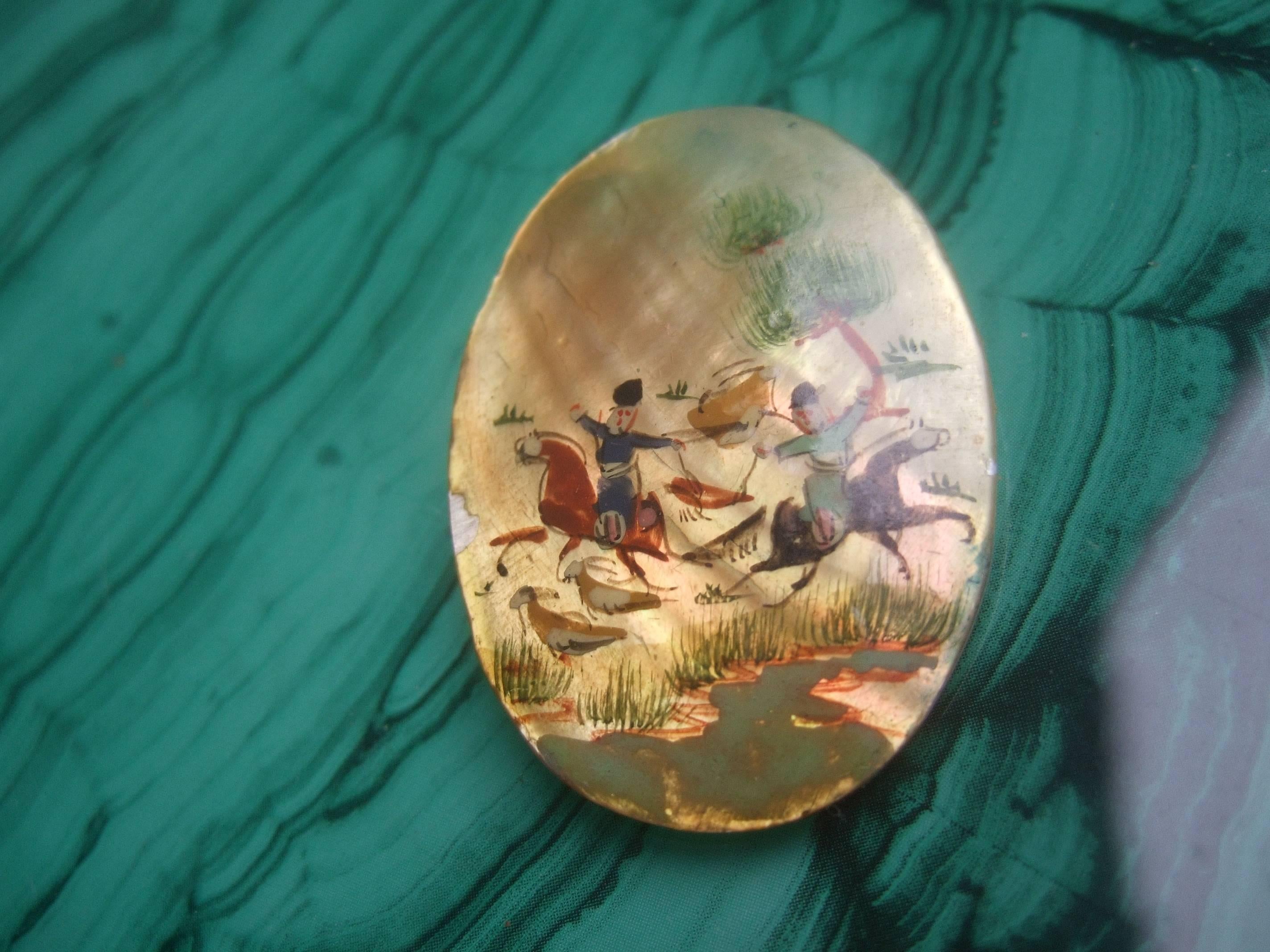 Hand Painted Artisan Mother of Pearl Warrior Scene Brooch c 1960 In Good Condition For Sale In University City, MO