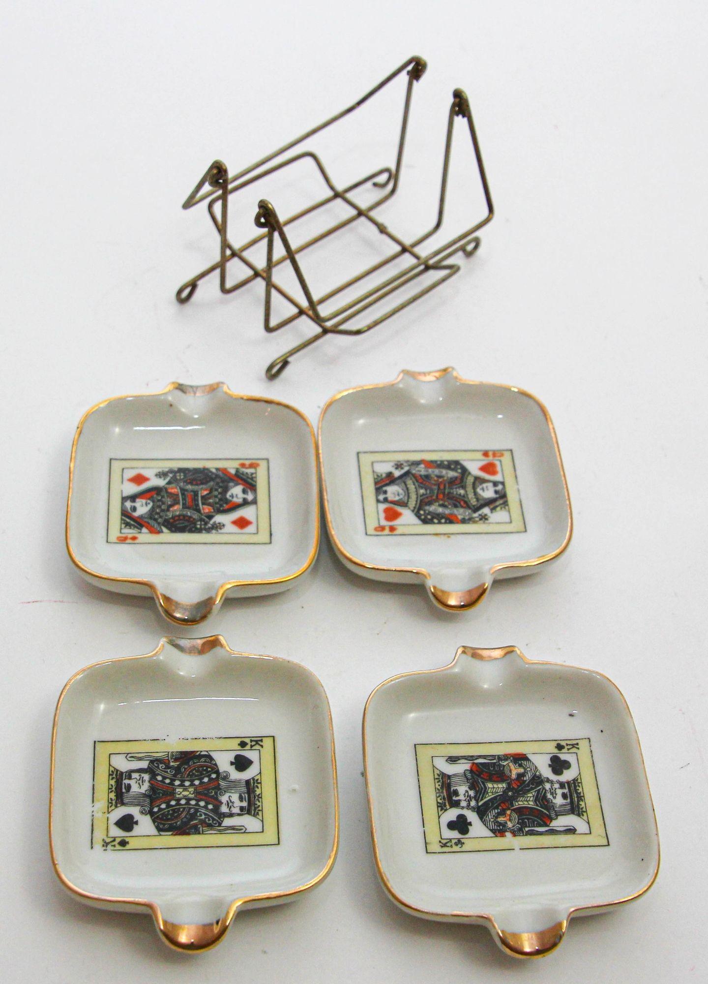 Hand-Painted Ashtrays Porcelain Made in France 1960s In Good Condition In Moreno Valley, CA