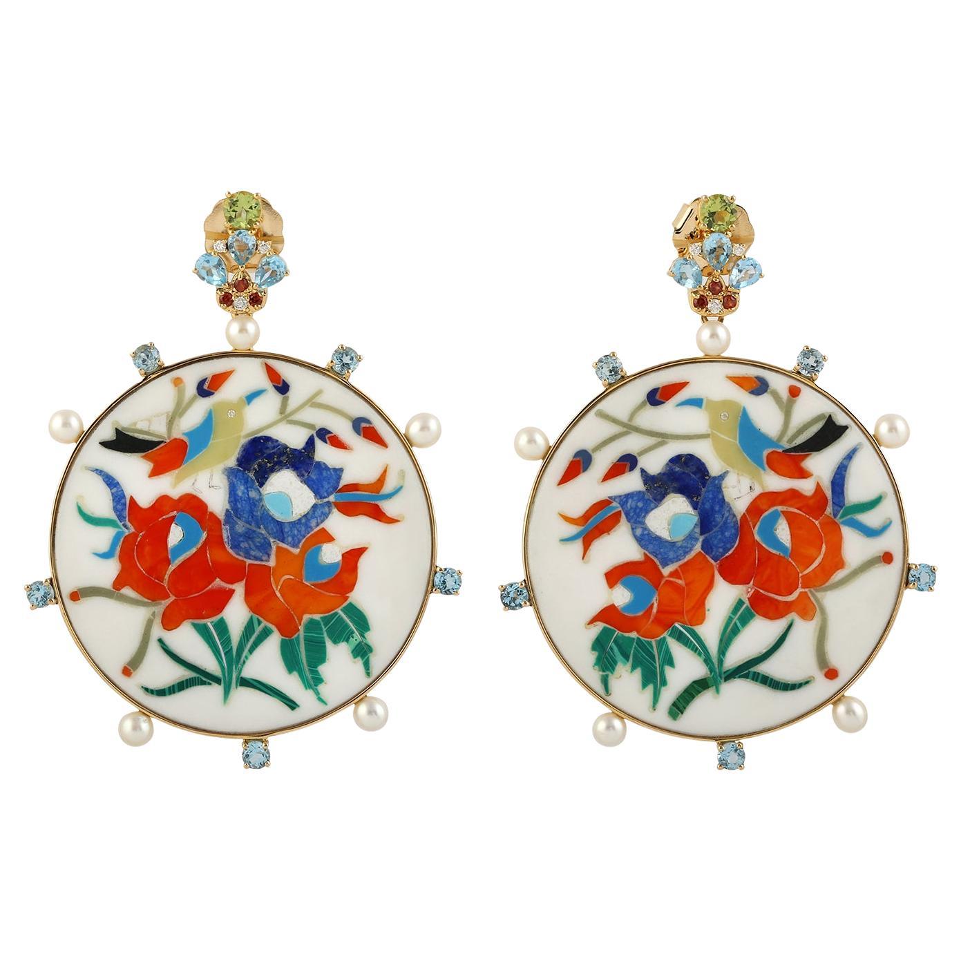 Hand Painted Bakelite Earrings With Multi Gemcstone & Diamonds In 18k Gold in vendita
