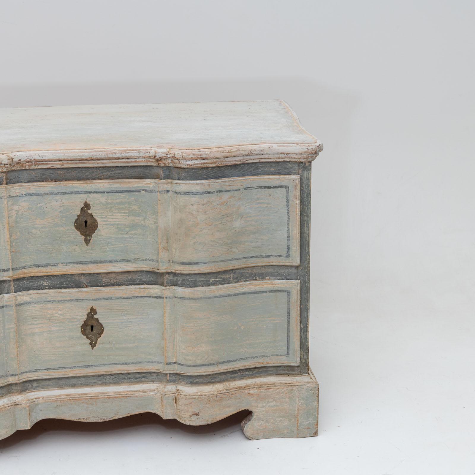 18th Century and Earlier Hand-painted Baroque chest of drawers, 18th century For Sale