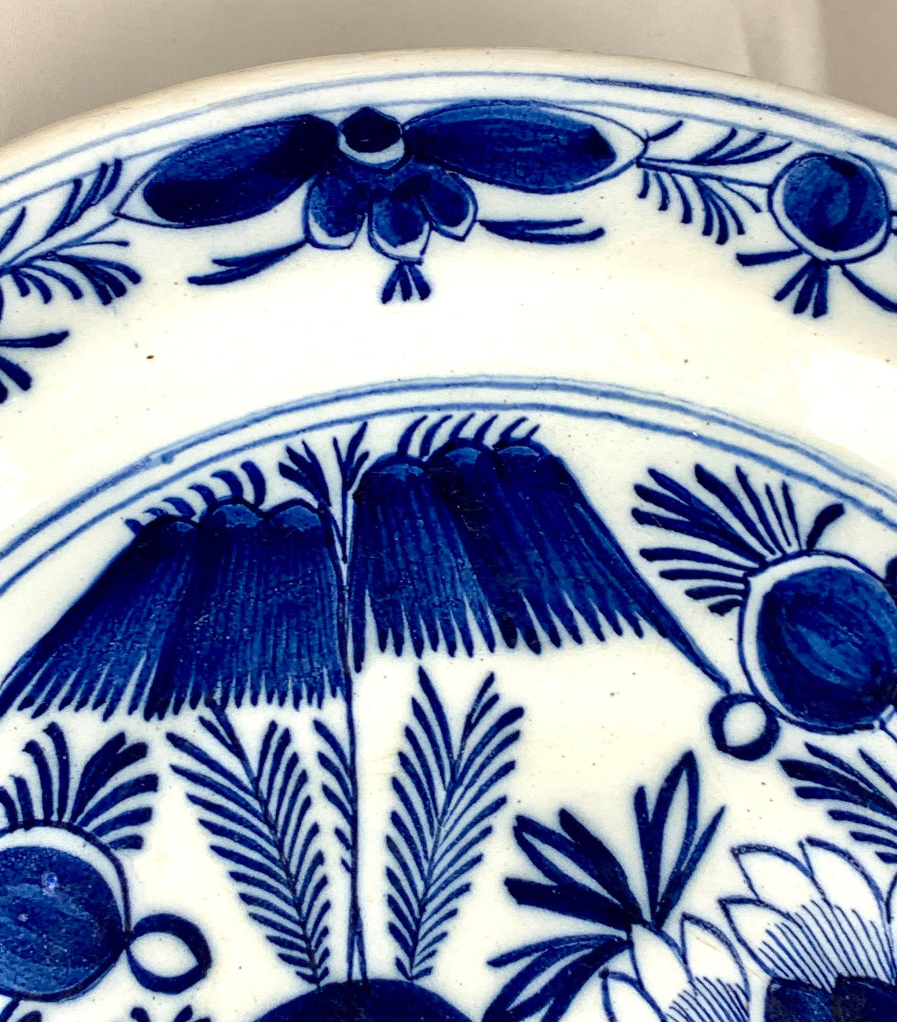 Hand Painted Blue and White Delft Charger Netherlands Circa 1800 In Excellent Condition For Sale In Katonah, NY