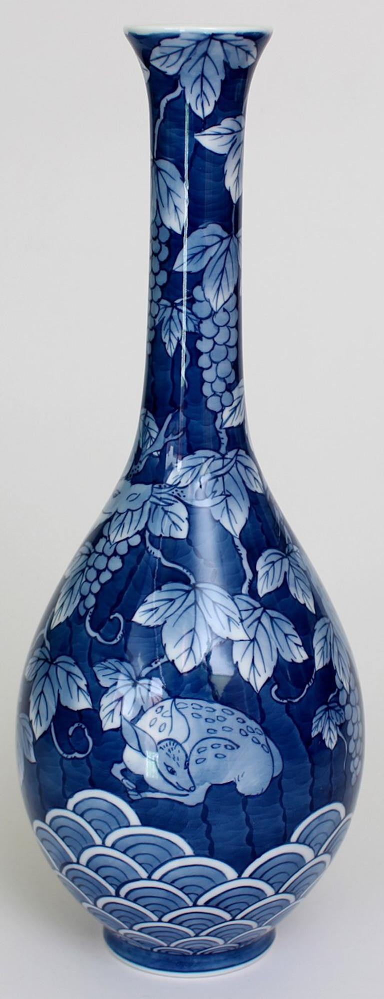 Blue Japanese Hand-Painted Porcelain Vase by Master Artist In New Condition In Takarazuka, JP