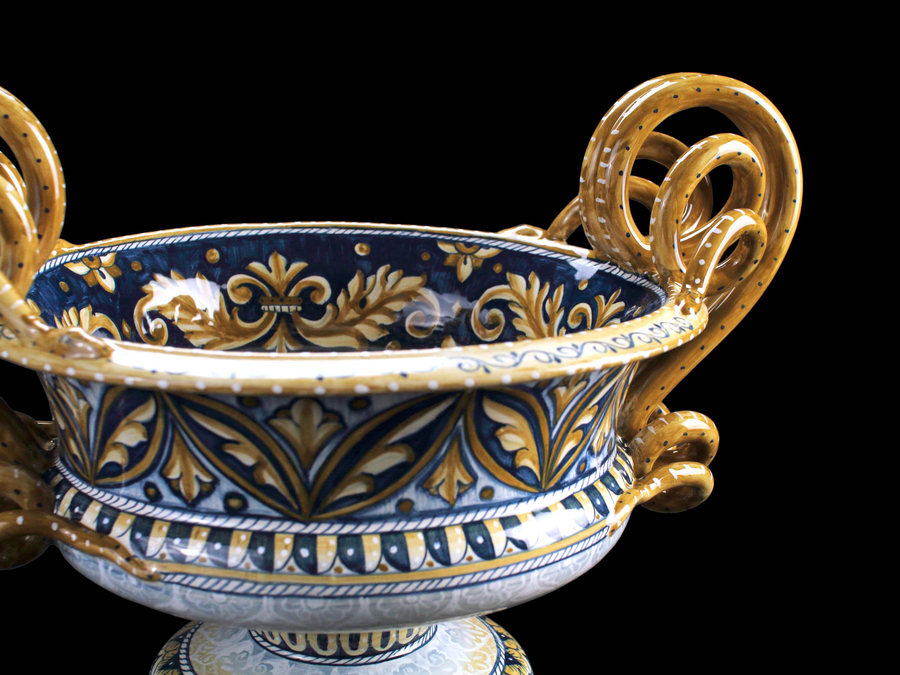 Italian Hand Painted Blue Majolica Handles Bowl Centerpiece Ornament Renaissance Deruta For Sale