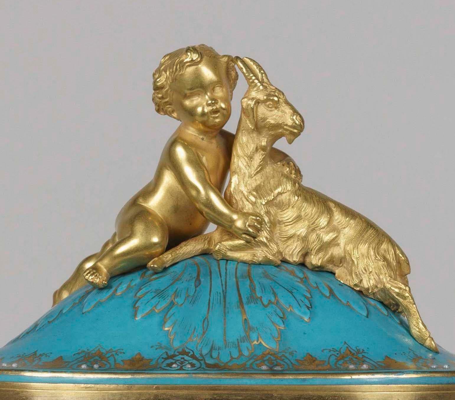 Hand Painted Blue Porcelain and Gilt Bronze Centerpiece in the Louis XVI Style In Good Condition For Sale In London, GB