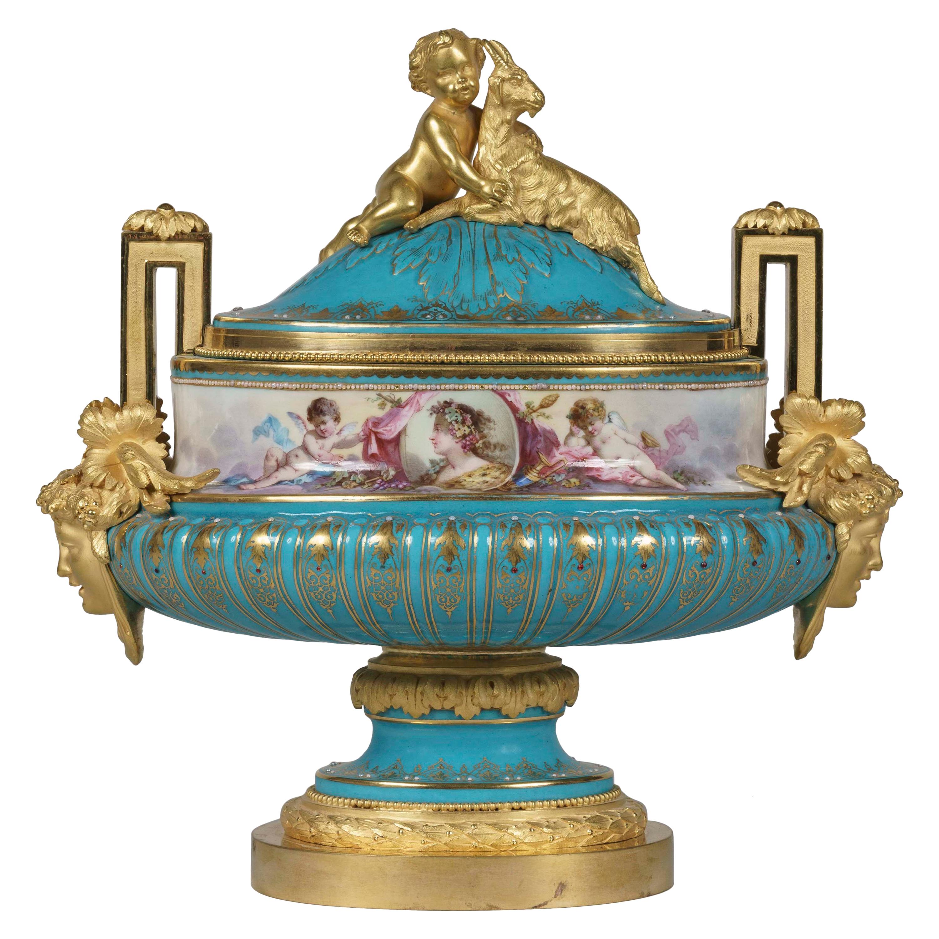 Centre de table de style Louis XVI peint à la main en porcelaine bleue et bronze doré