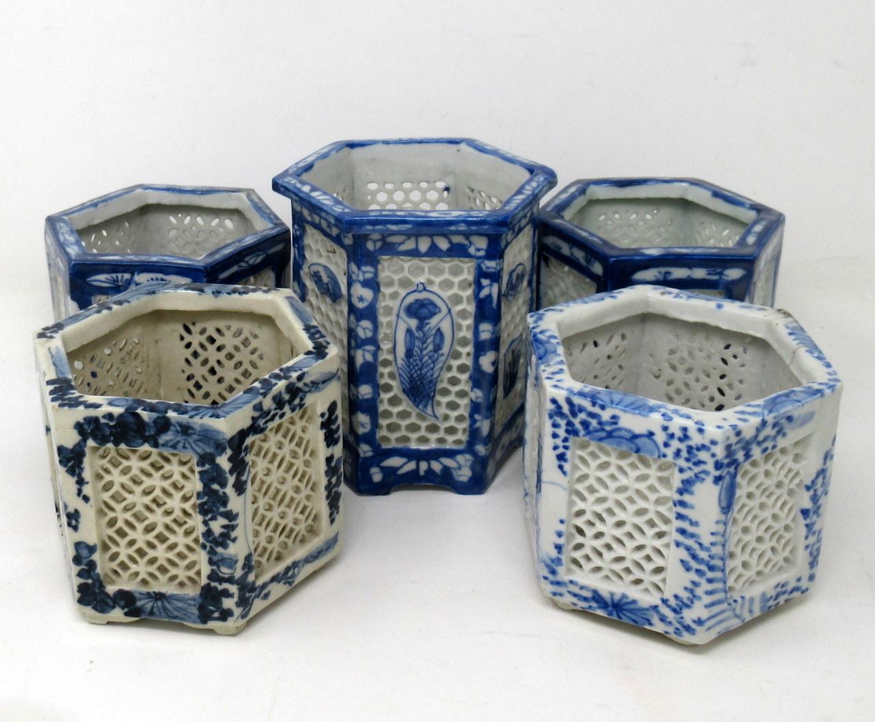 Hand Painted Blue White Japanese Chinese Reticulated Hexagonal Porcelain Vases In Good Condition In Dublin, Ireland