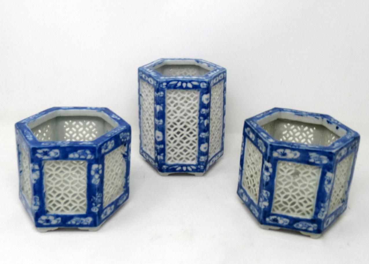 Hand Painted Blue White Japanese Chinese Reticulated Hexagonal Porcelain Vases 1