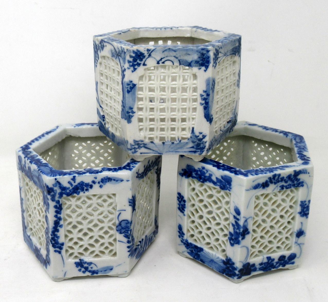 Hand Painted Blue White Japanese Chinese Reticulated Hexagonal Porcelain Vases 1