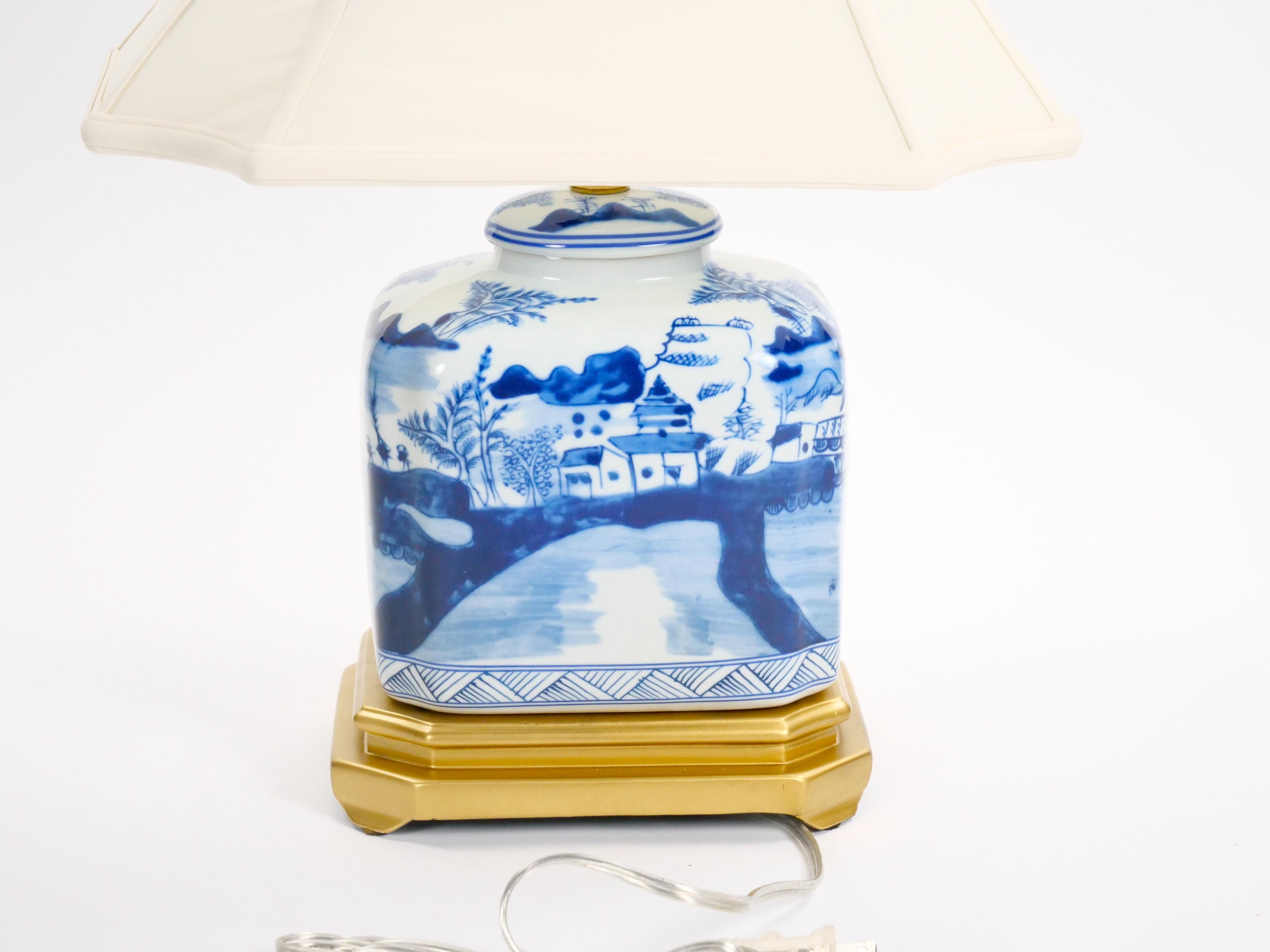 Hand Painted Blue & White Porcelain Table Lamps / Gilt Wood Painted Base For Sale 9