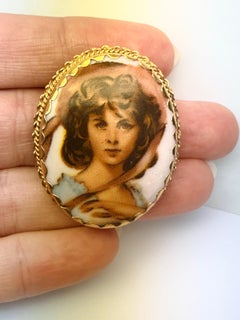 Hand painted brooch 14KT gold 10 grams