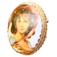 Hand painted brooch 14KT gold 10 grams