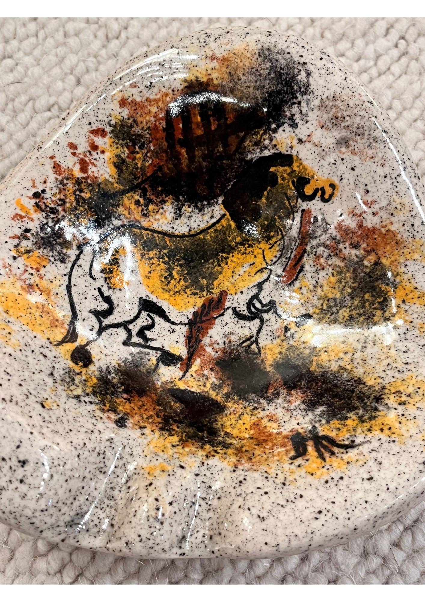 Hand-painted ceramic ashtray by Édouard Cazaux, France 1970 In Good Condition For Sale In Saint-Ouen, FR