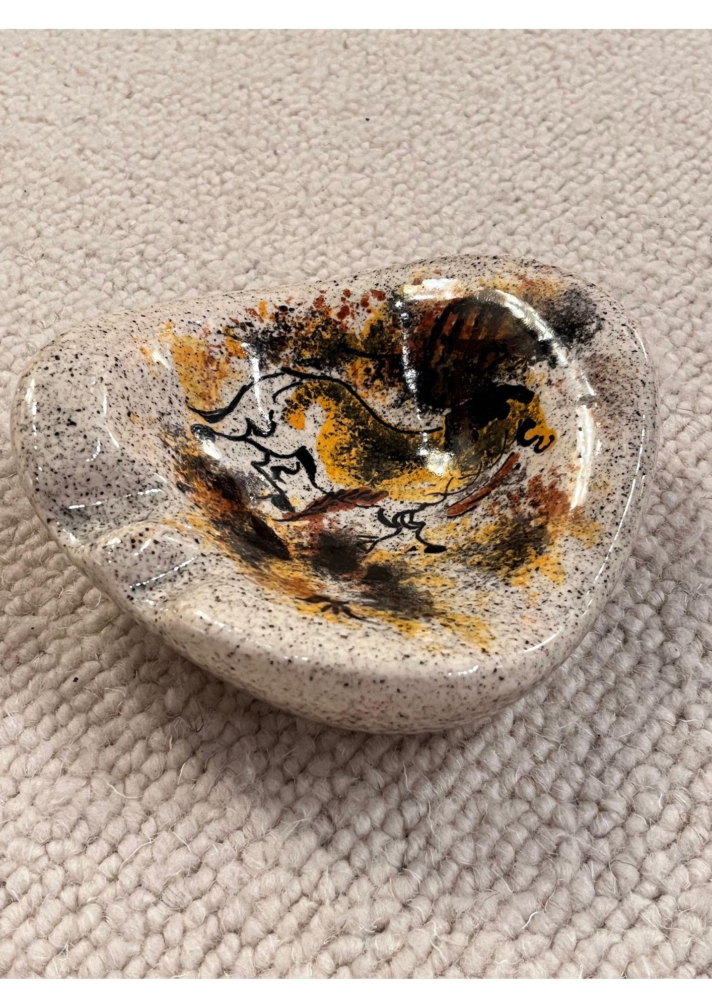 Hand-painted ceramic ashtray by Édouard Cazaux, France 1970 For Sale 1