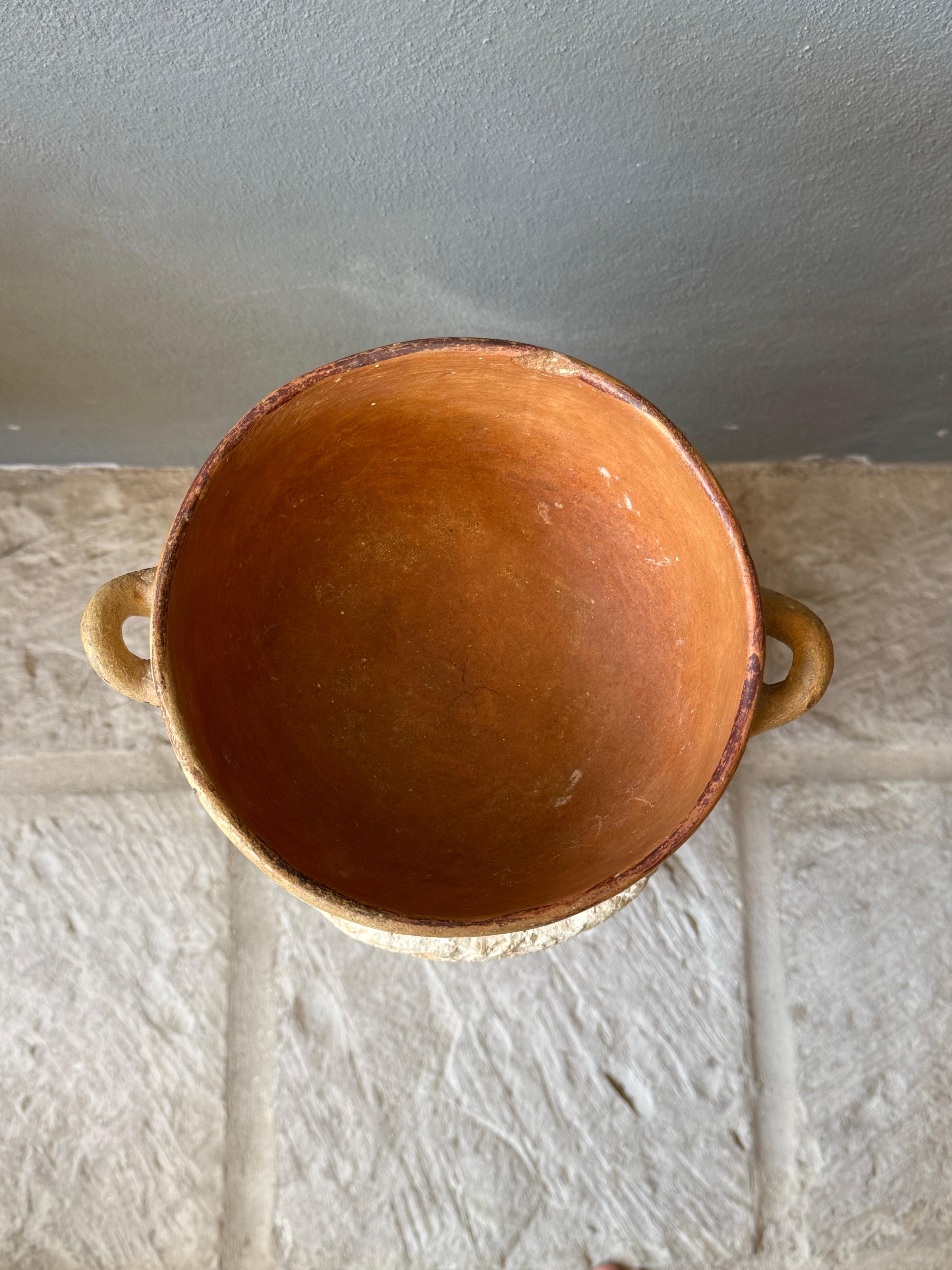 Cuenco de cerámica pintado a mano de Guerrero, México, años 70 en venta 2