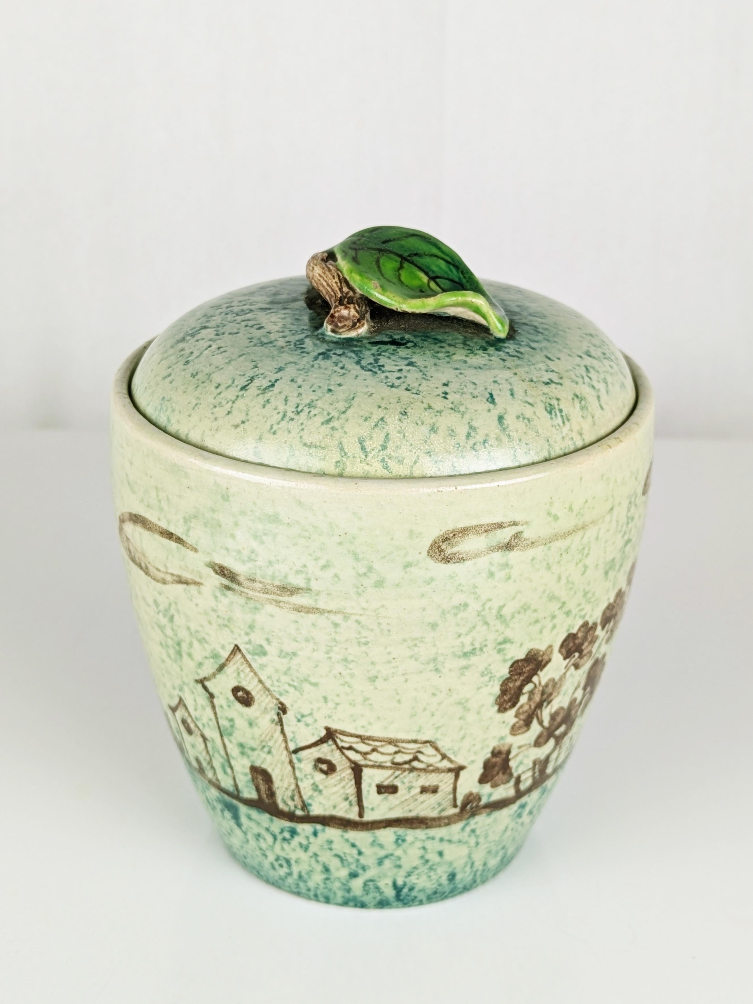Dipinto a mano Scatola in ceramica dipinta a mano di Arte Casa Albisola, anni '40 in vendita