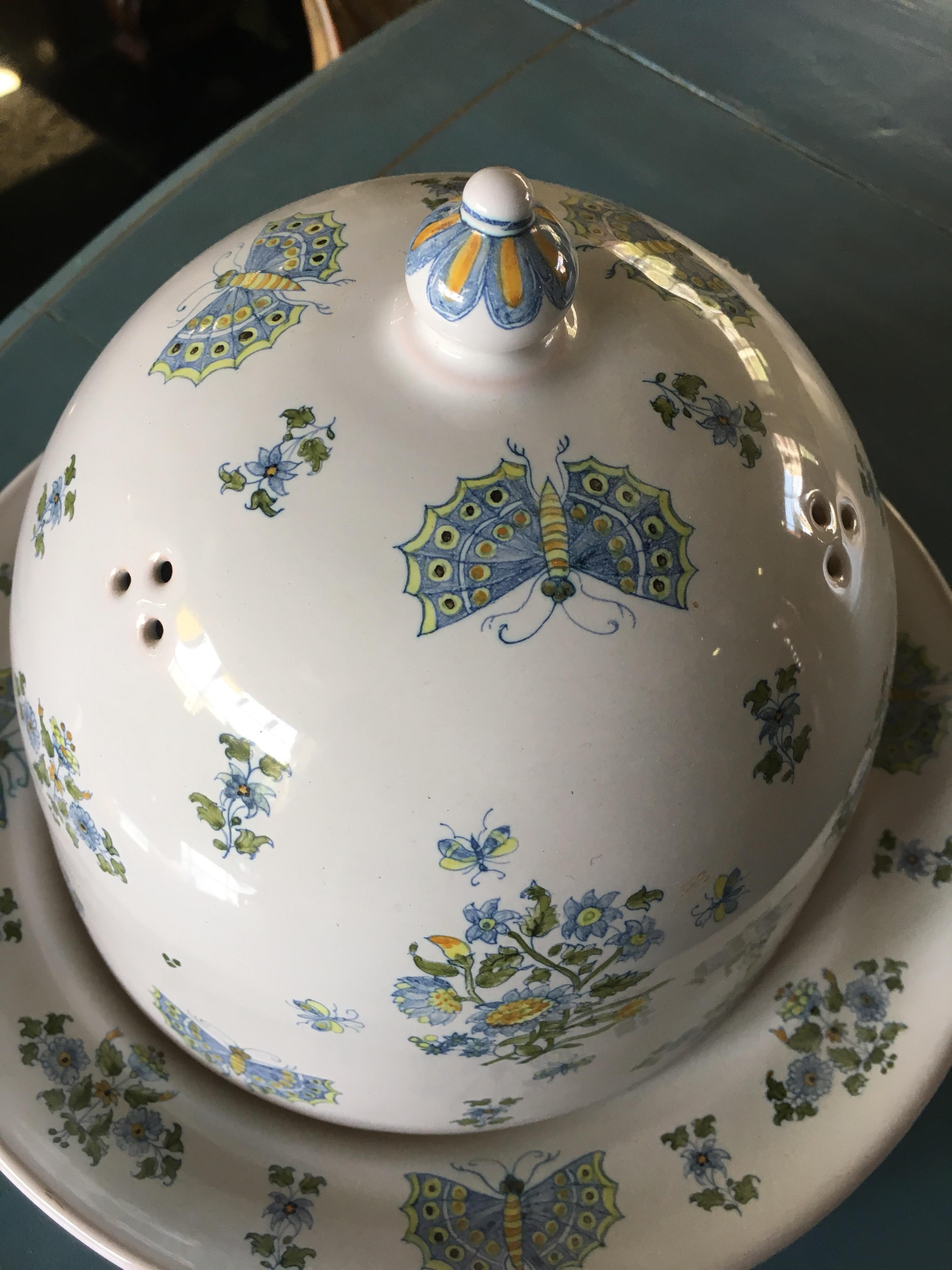 Hand-painted ceramic cake plate with decorated cover by St. Michel Moustiers
France,
circa 1990.