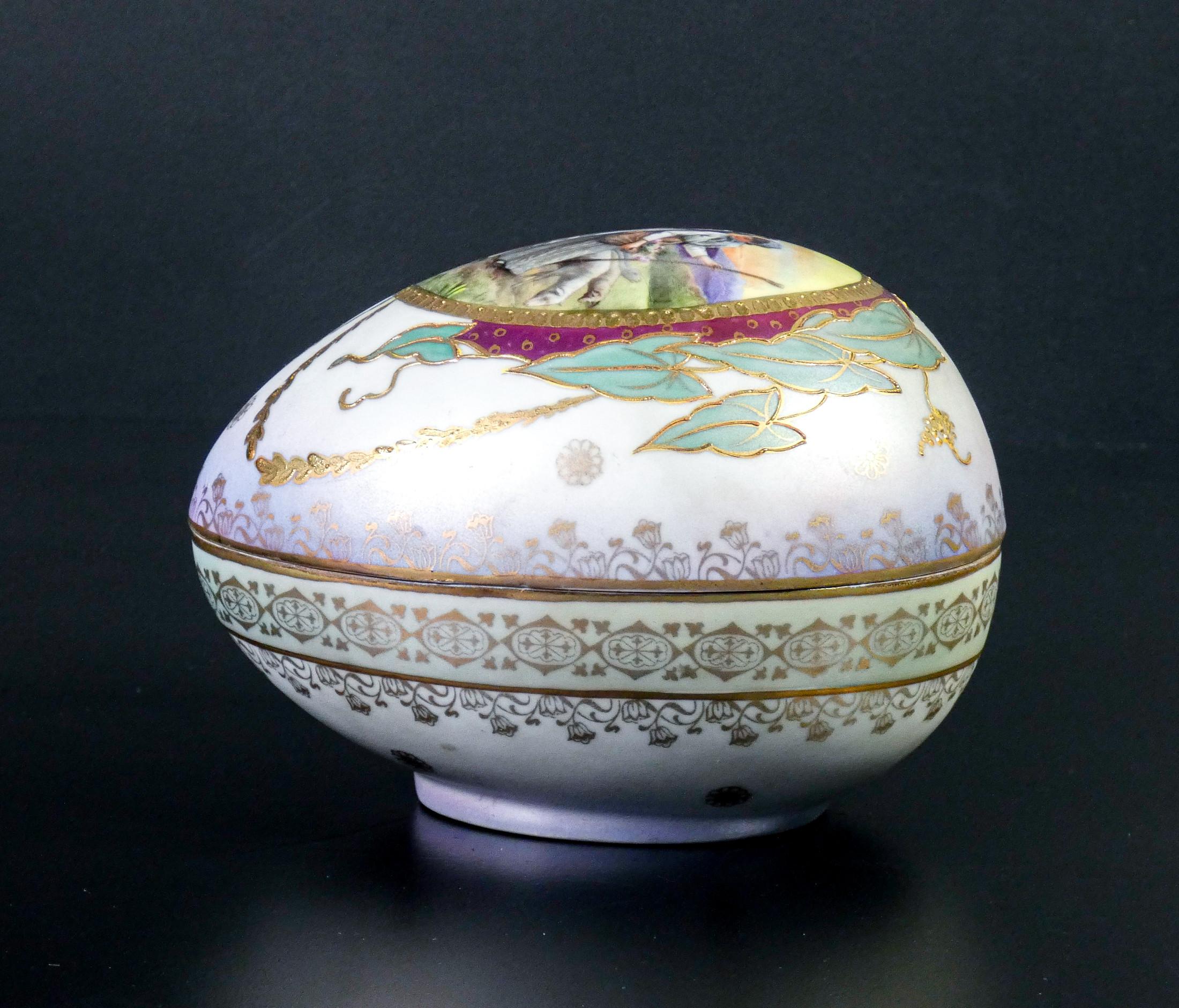 Hand-Painted Ceramic Egg-Shaped Box by Sevres, France, Mid-Twentieth Century For Sale 3