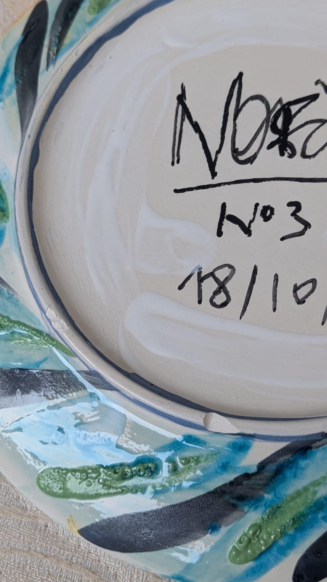 Fait main Assiette en céramique peinte à la main par Fortunée Noël en vente