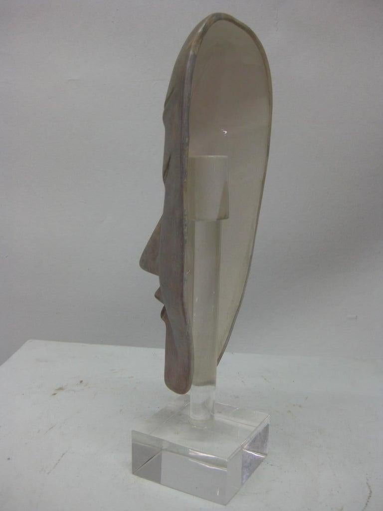 Américain Masque de femme à long visage en céramique peinte à la main en verre émaillé argenté en vente