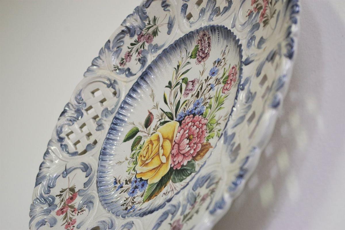 Hand-Painted Ceramic Wall Plate with Floral Motif – Bassano, Italy, 1970s in vendita 3
