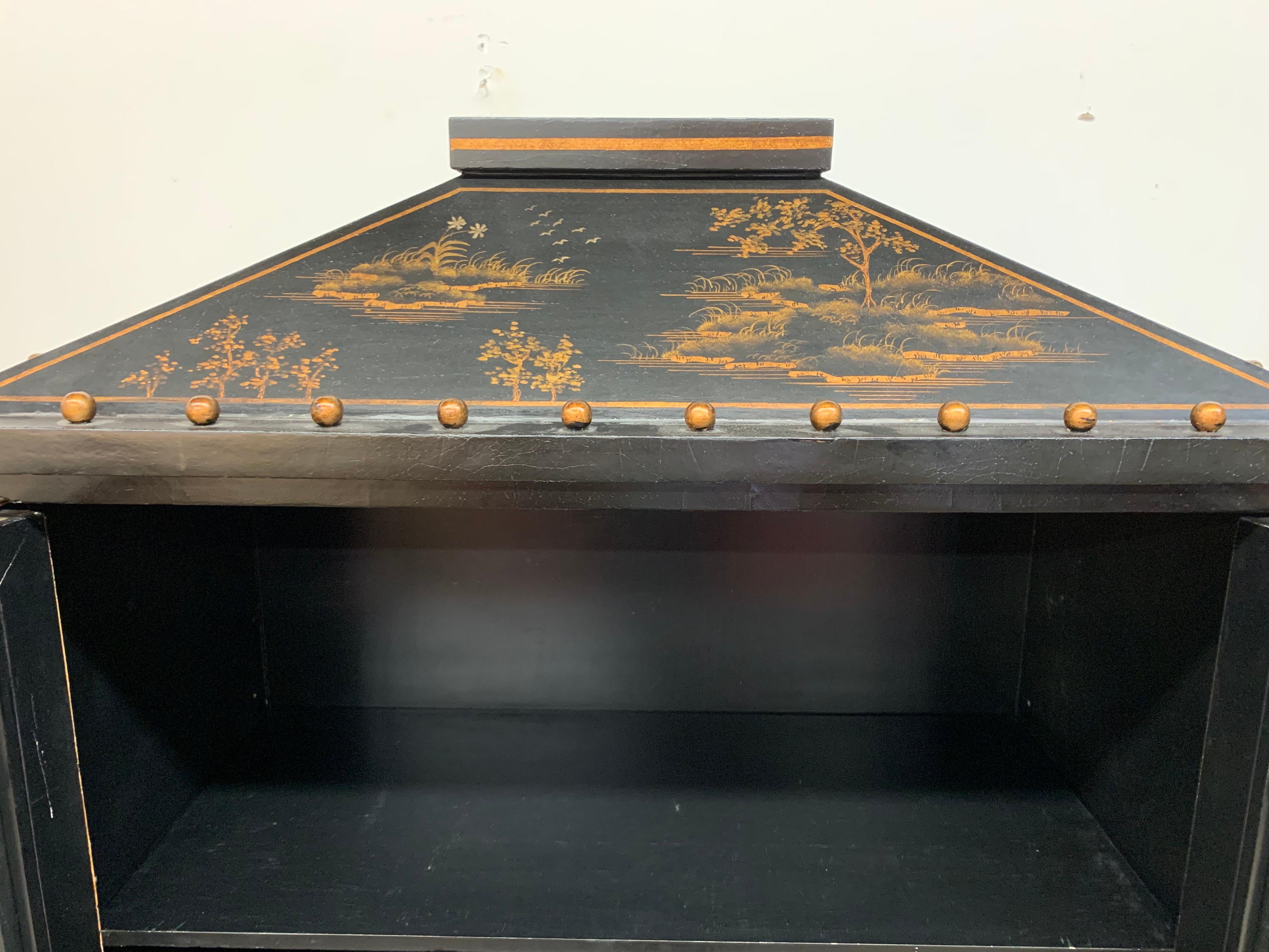 Hand Painted Chinoiserie Chinese Export Cabinet 5