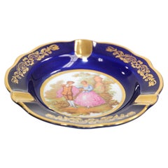 Cendrier en porcelaine de Limoges France peint à la main:: bleu cobalt et or