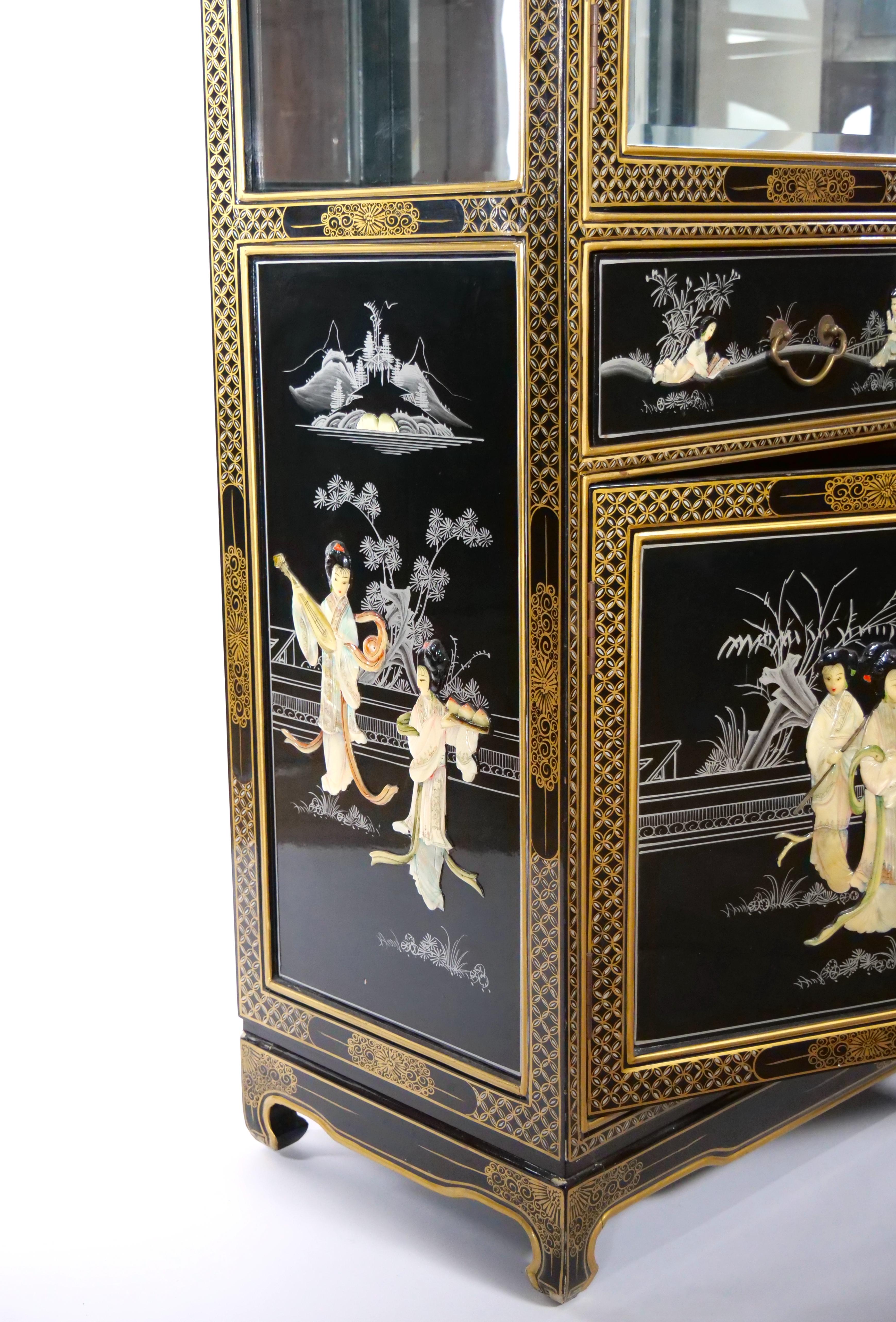 Hand Painted & Decorated Black Lacquer / Giltwood China Cabinet  For Sale 1
