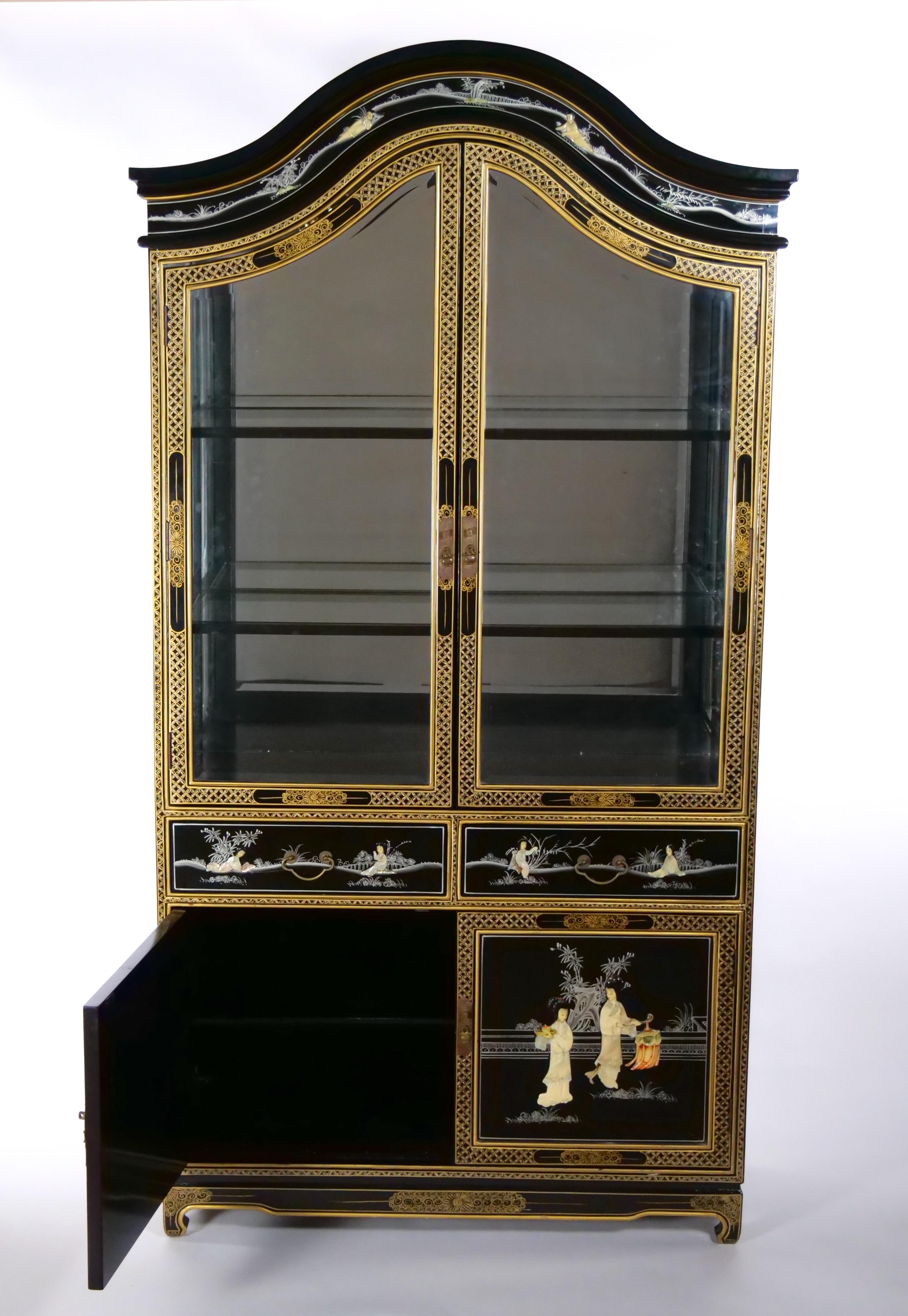 Hand Painted & Decorated Black Lacquer / Giltwood China Cabinet  For Sale 10