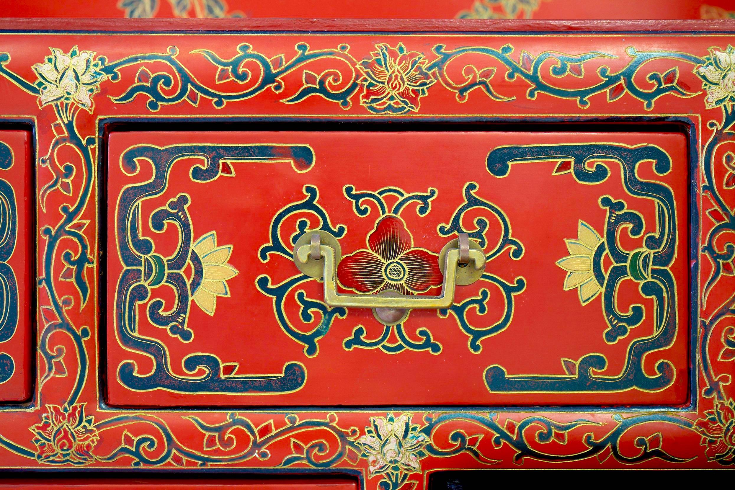 Armario Pintado a Mano / Decorado Escena Chinoiserie Lacado Rojo Latón en venta