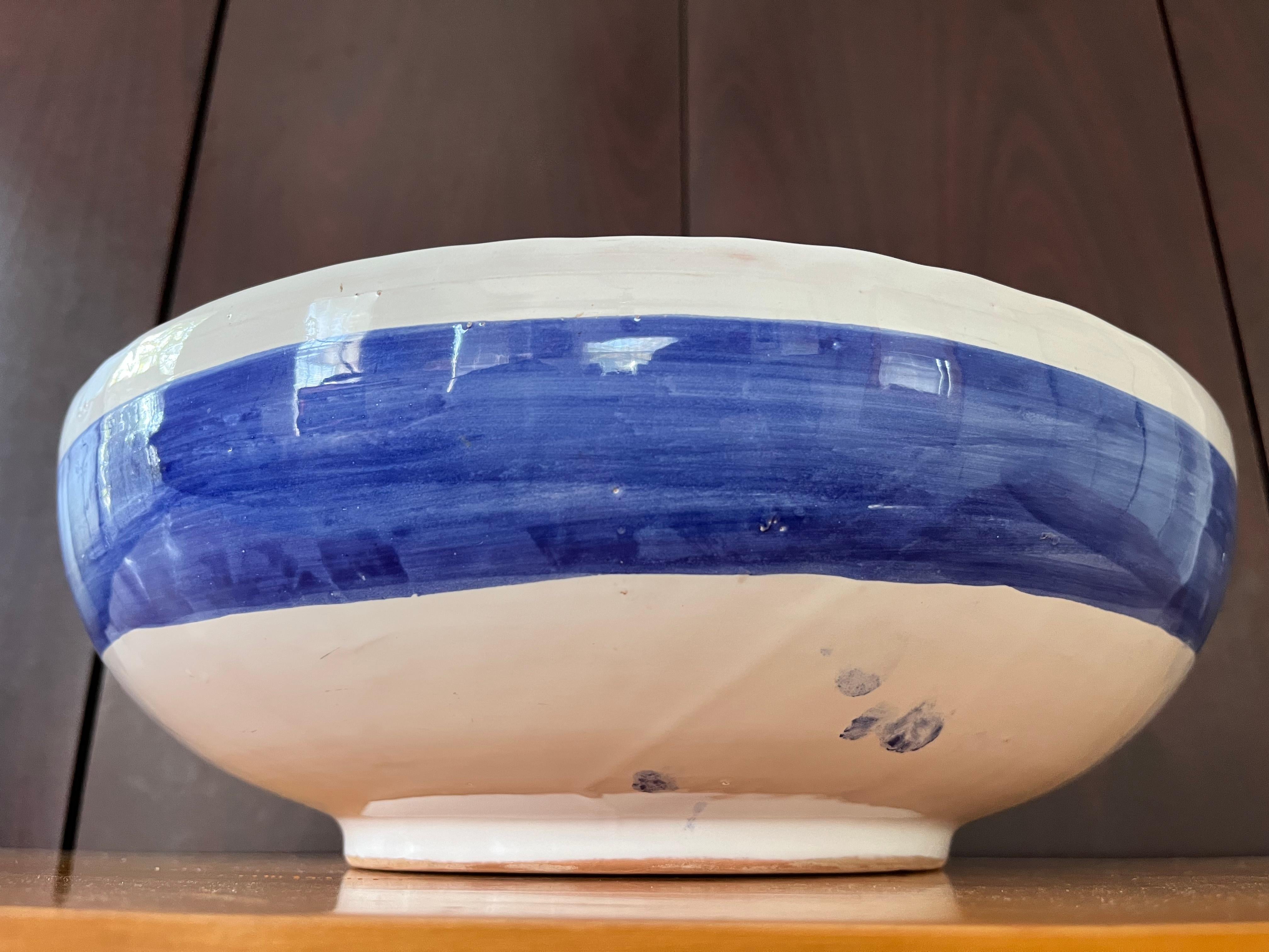 Cuenco de cerámica decorativa pintado a mano por Nino Parrucca Firmado y numerado en venta 5