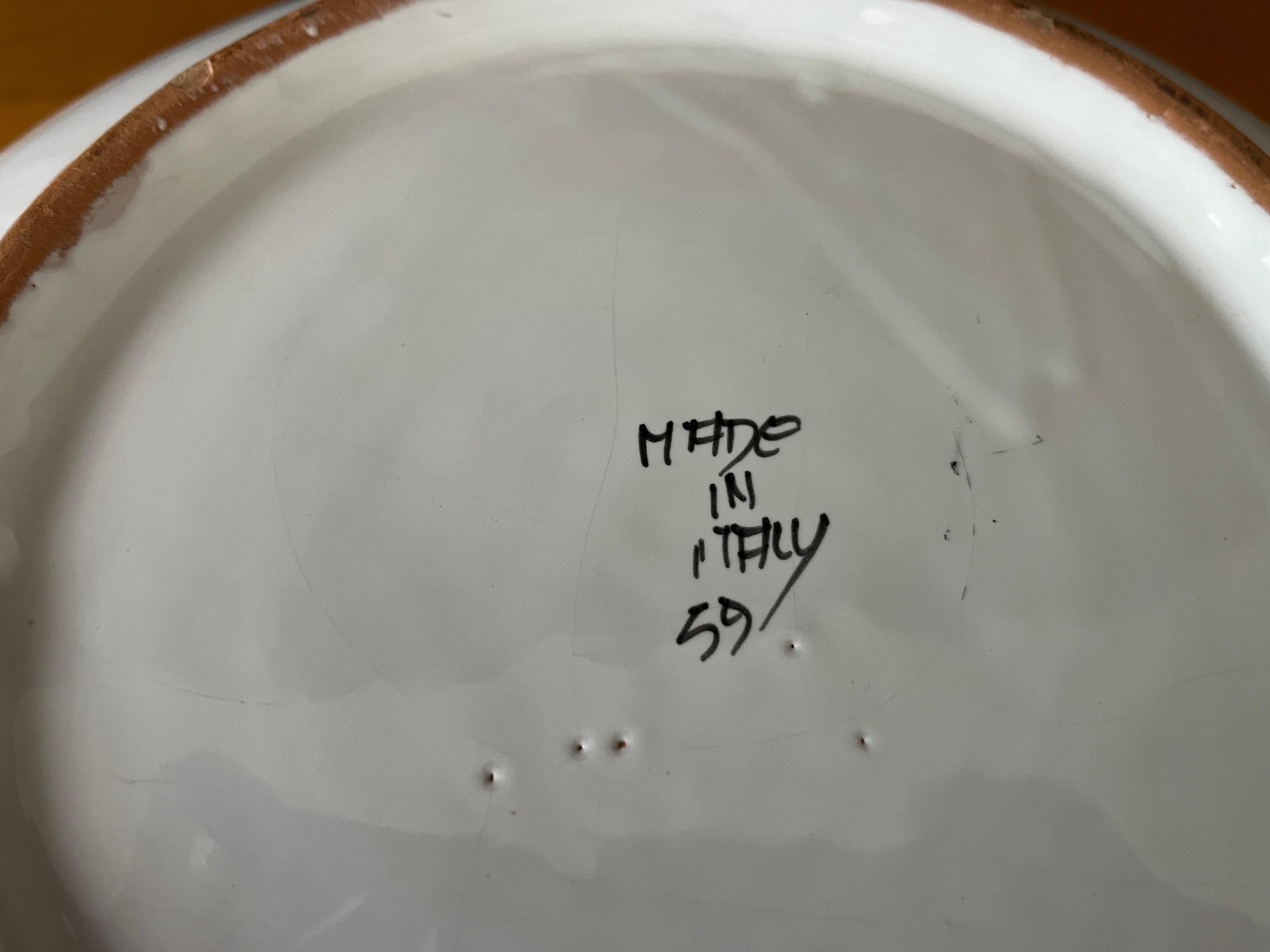 Cuenco de cerámica decorativa pintado a mano por Nino Parrucca Firmado y numerado en venta 7