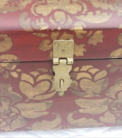 Handbemalte Dome Top Holz und Messing dekorative Truhe