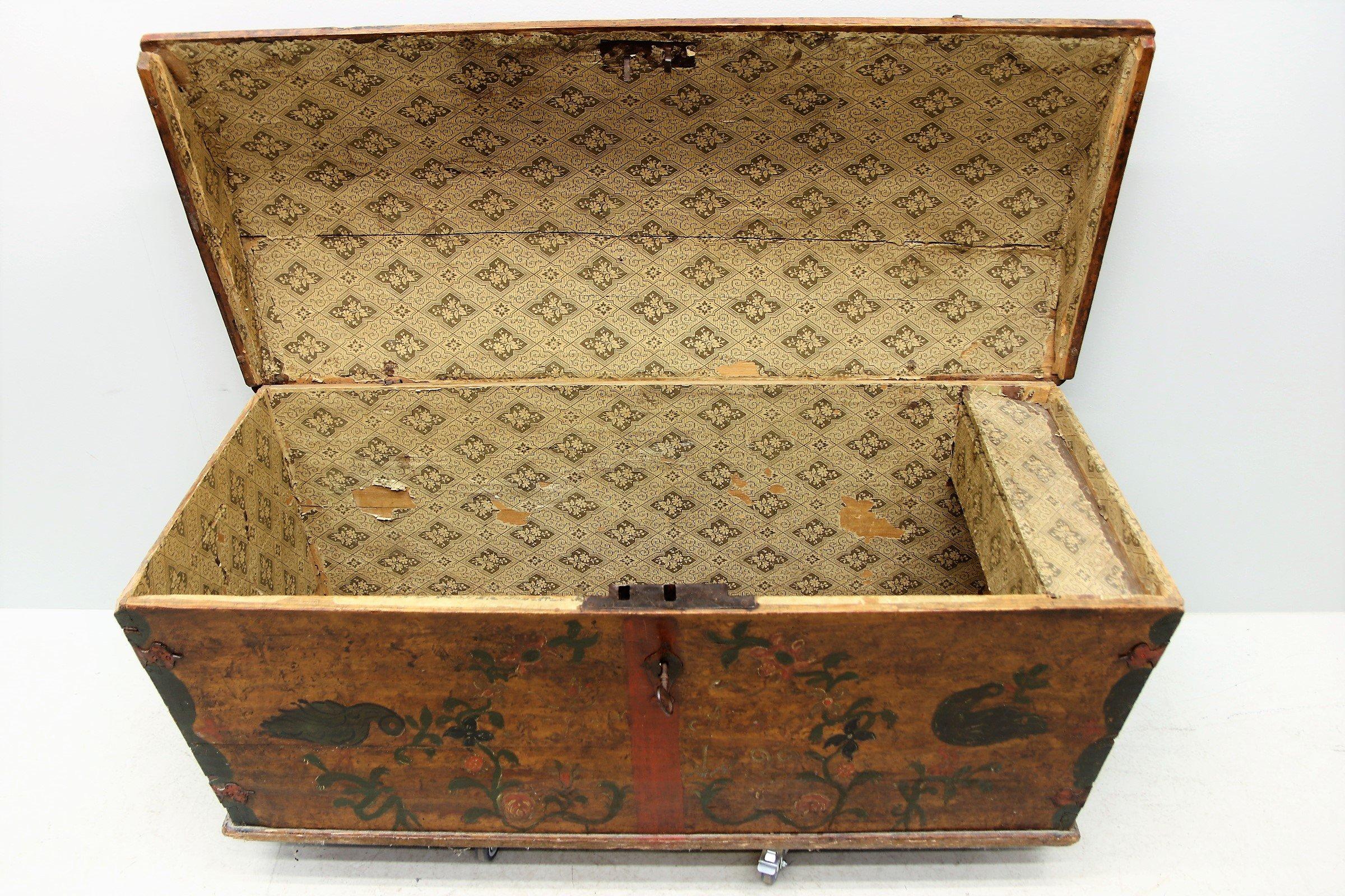 Gustavian Hand-Painted Domed-Top Trunk, ca. 1799 For Sale