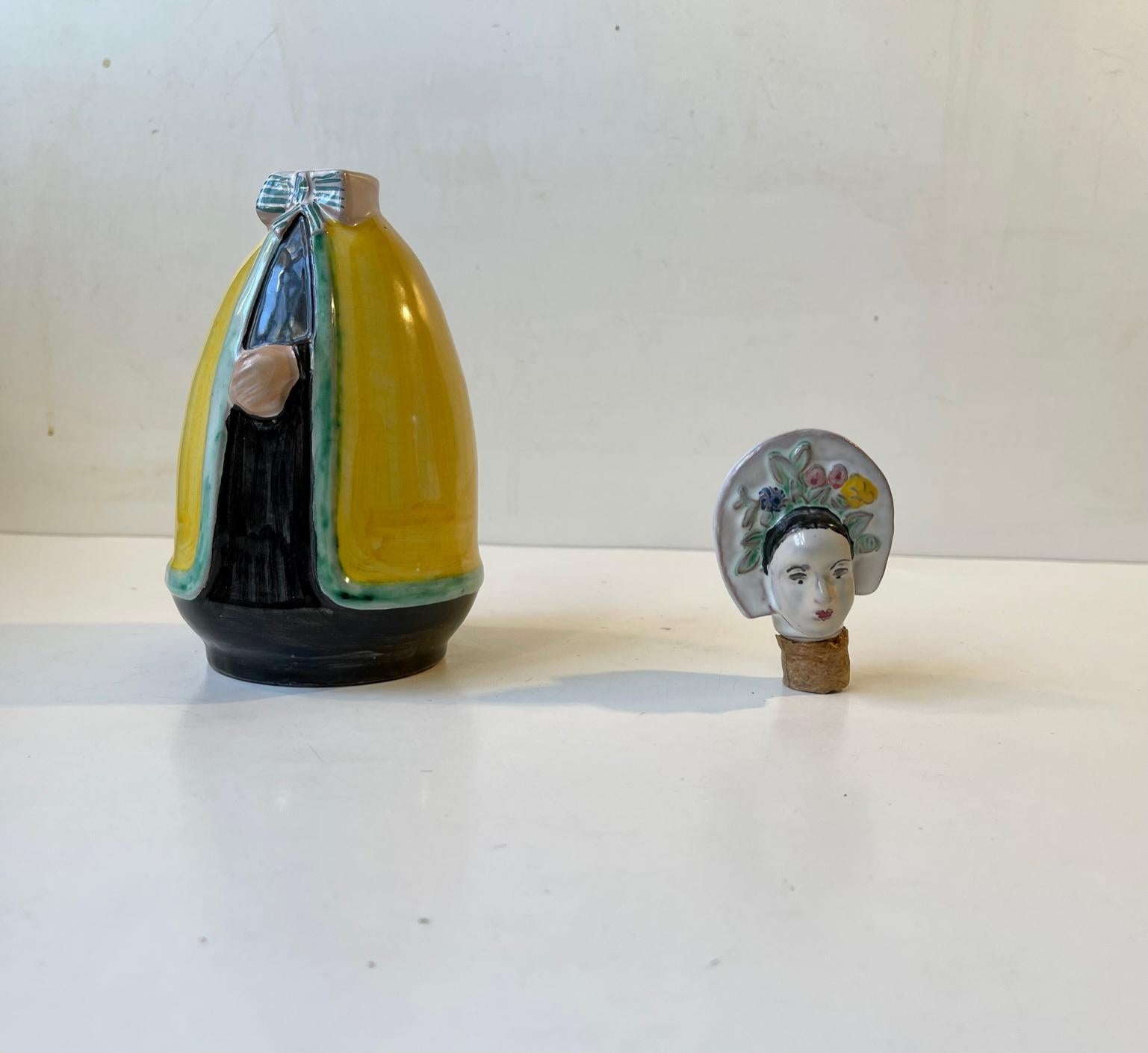 Carafe pour femme habillée peinte à la main par Johgus Bornholm, années 1950 Bon état - En vente à Esbjerg, DK