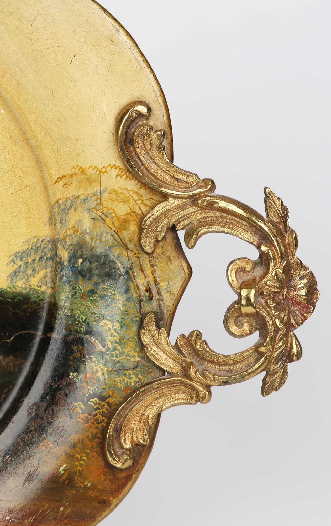 Plateau en laiton rococo avec poignée en papier mâché, peint à la main, début de l'ère victorienne en vente 1