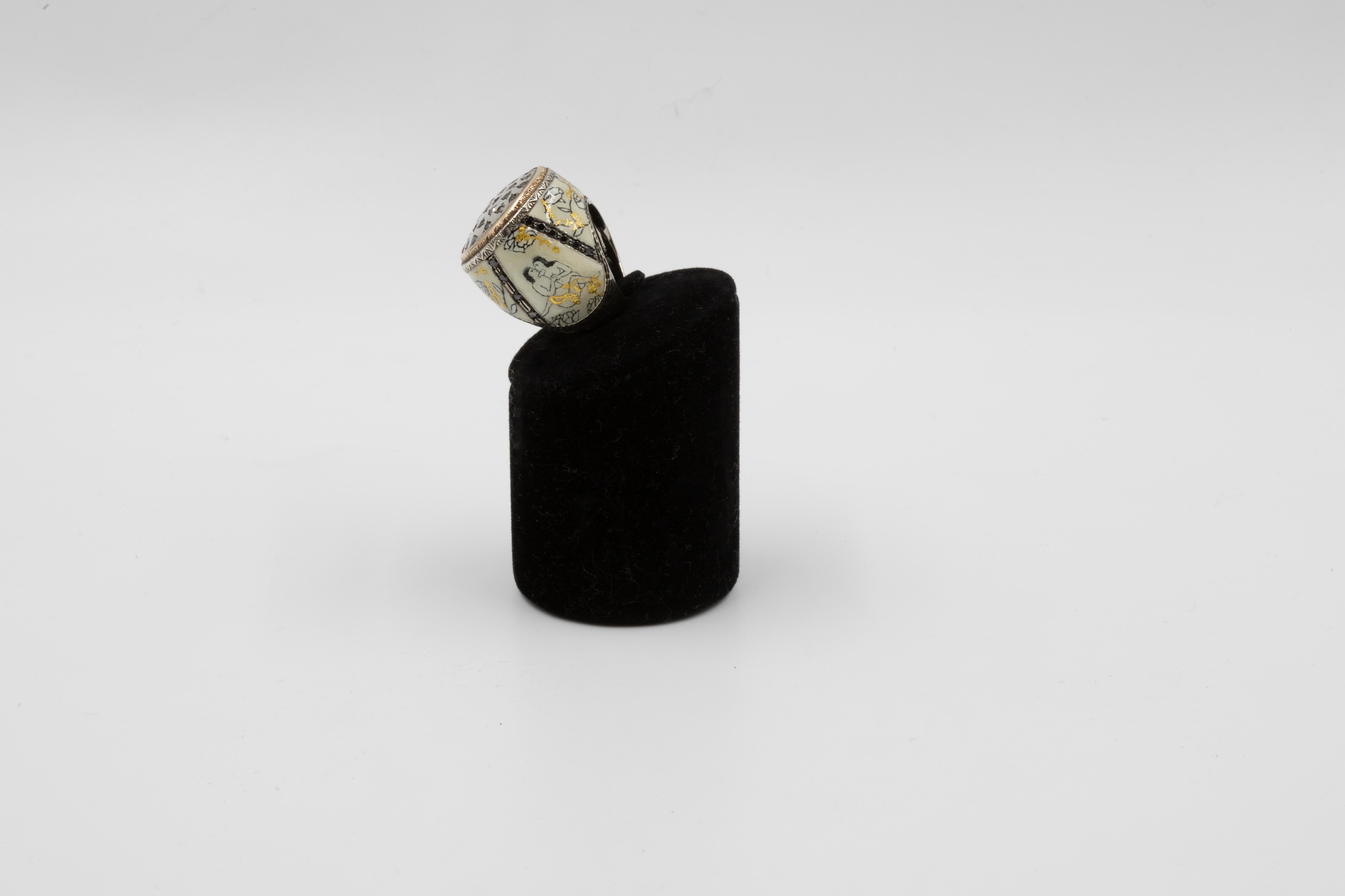 Contemporary Hand-painted Erotic Scene Silver Gold and Black Diamonds Cocktail Ring For Sale