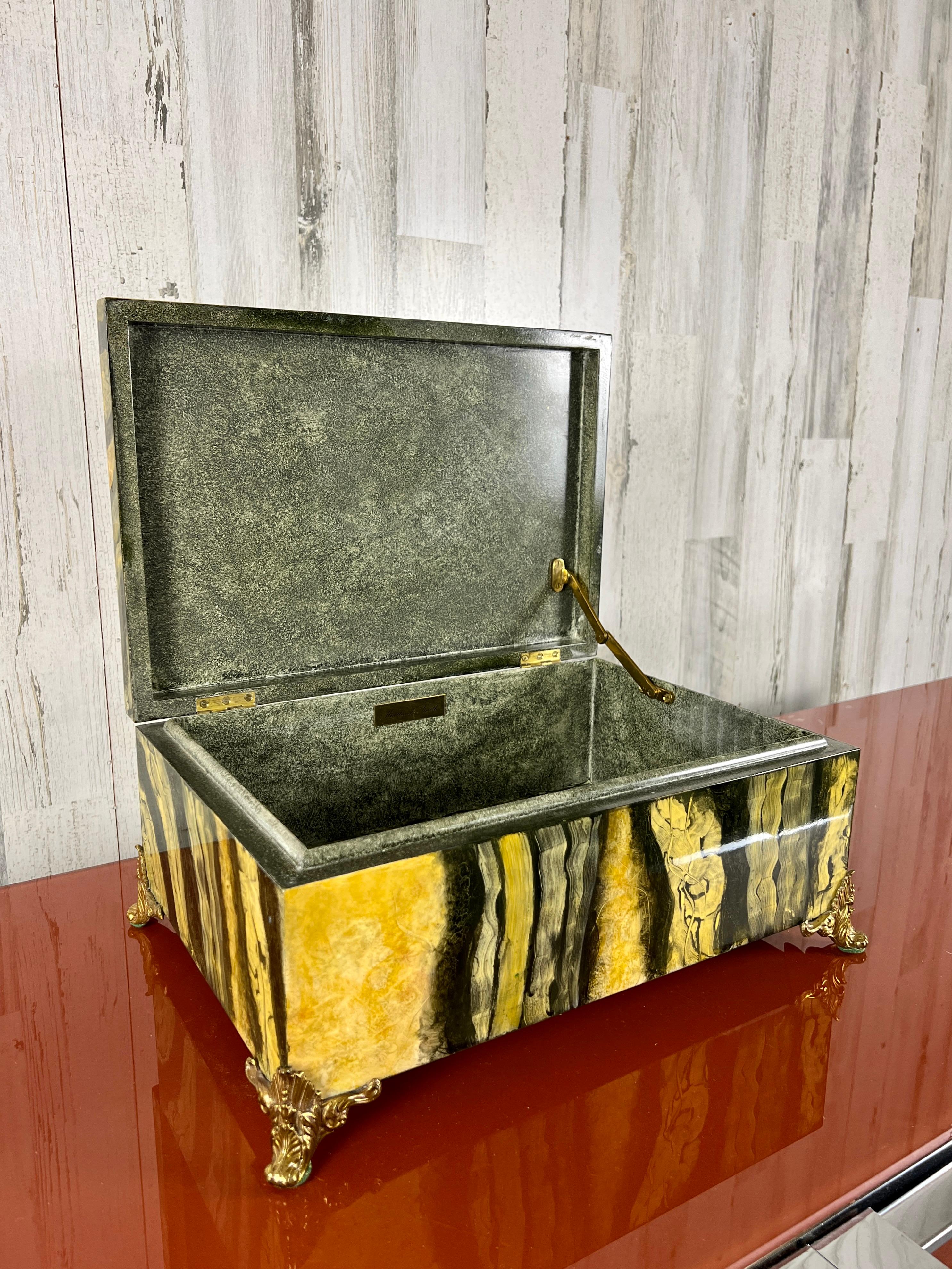 Hand Painted Faux Onyx Box by Maitland Smith  For Sale 4